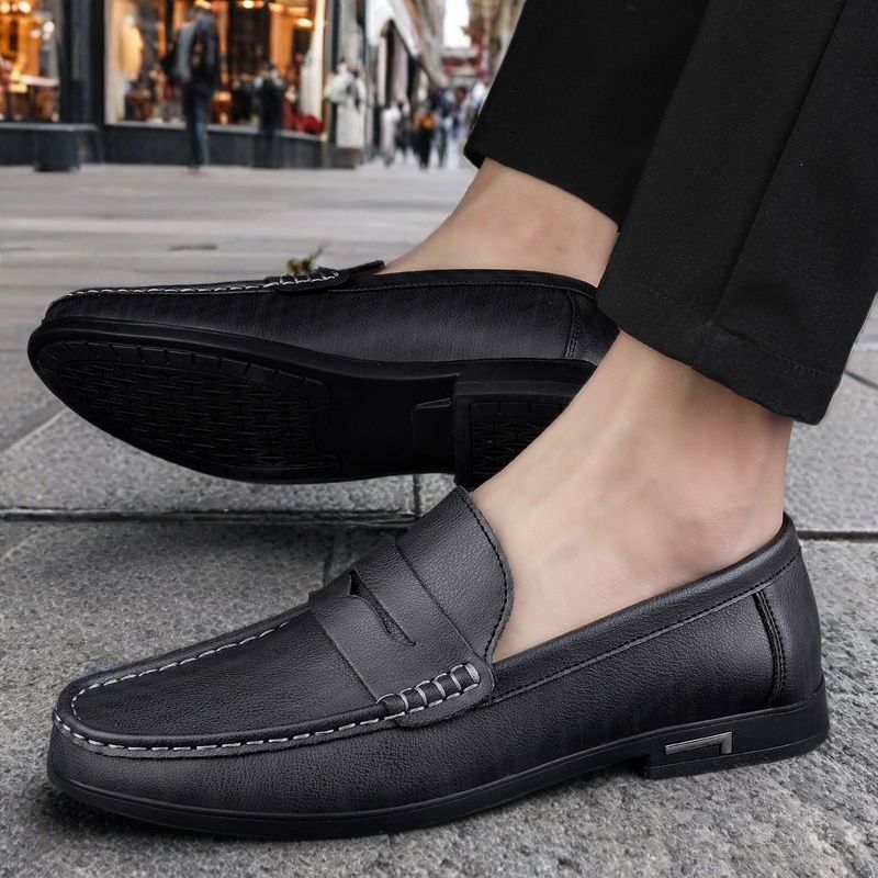 Men's Large Size Casual Slip-On Shoes in Microfiber Leather