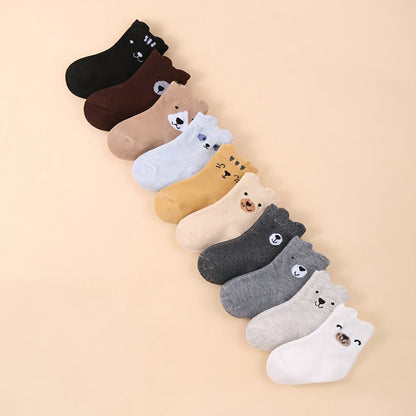 10 Pairs of Youngsters Cute Cartoon Animal Pattern Socks, Comfortable Youngsters Ankle Socks for All Seasons, 100% Polyester Knit Fabric, Machine Washable, Black/Gray/White/Brown/Beige/Yellow with Playful Bear, Bunny, and Cat