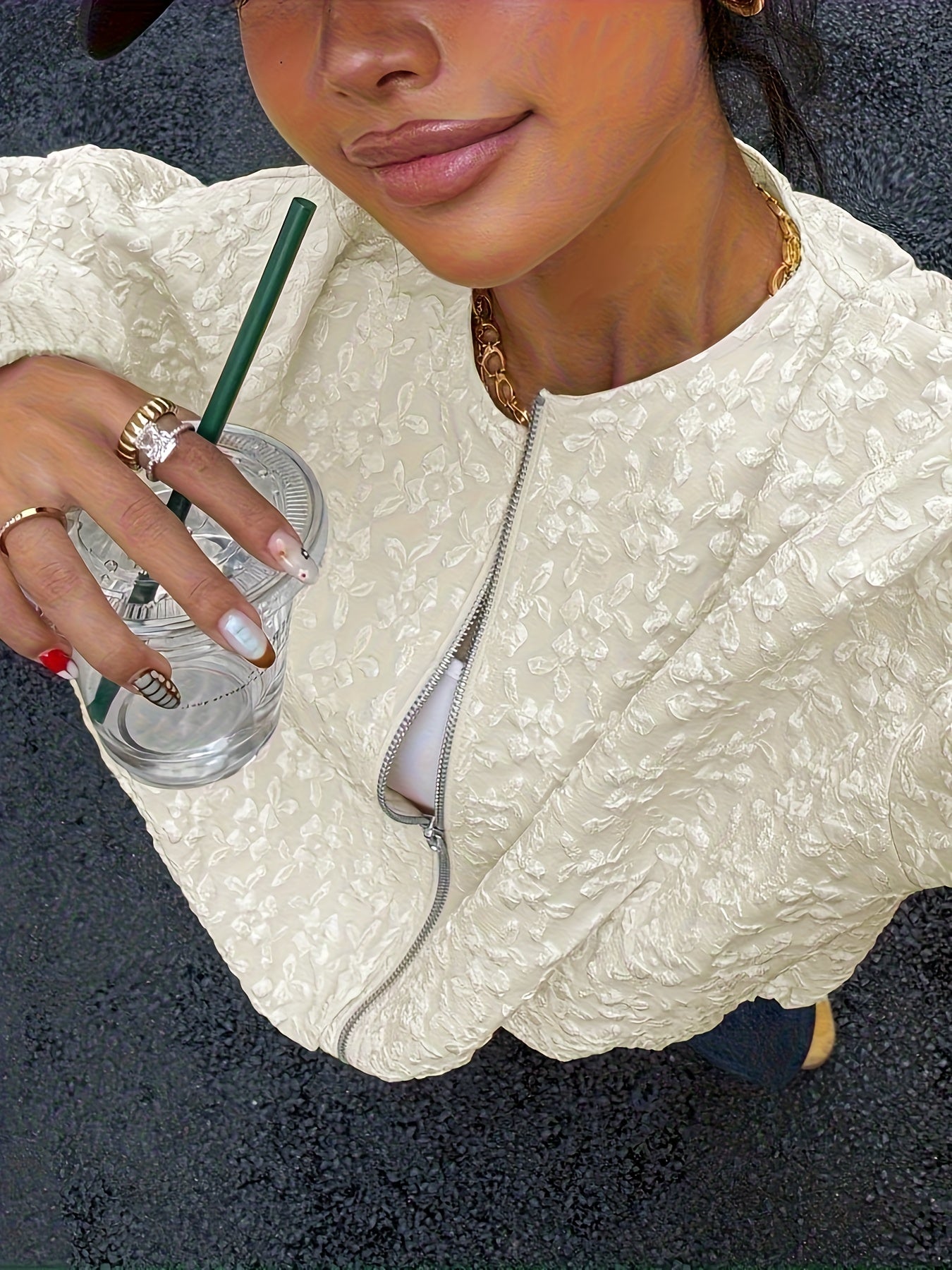 Միագույն կայծակաճարմանդով առօրյա բաճկոն