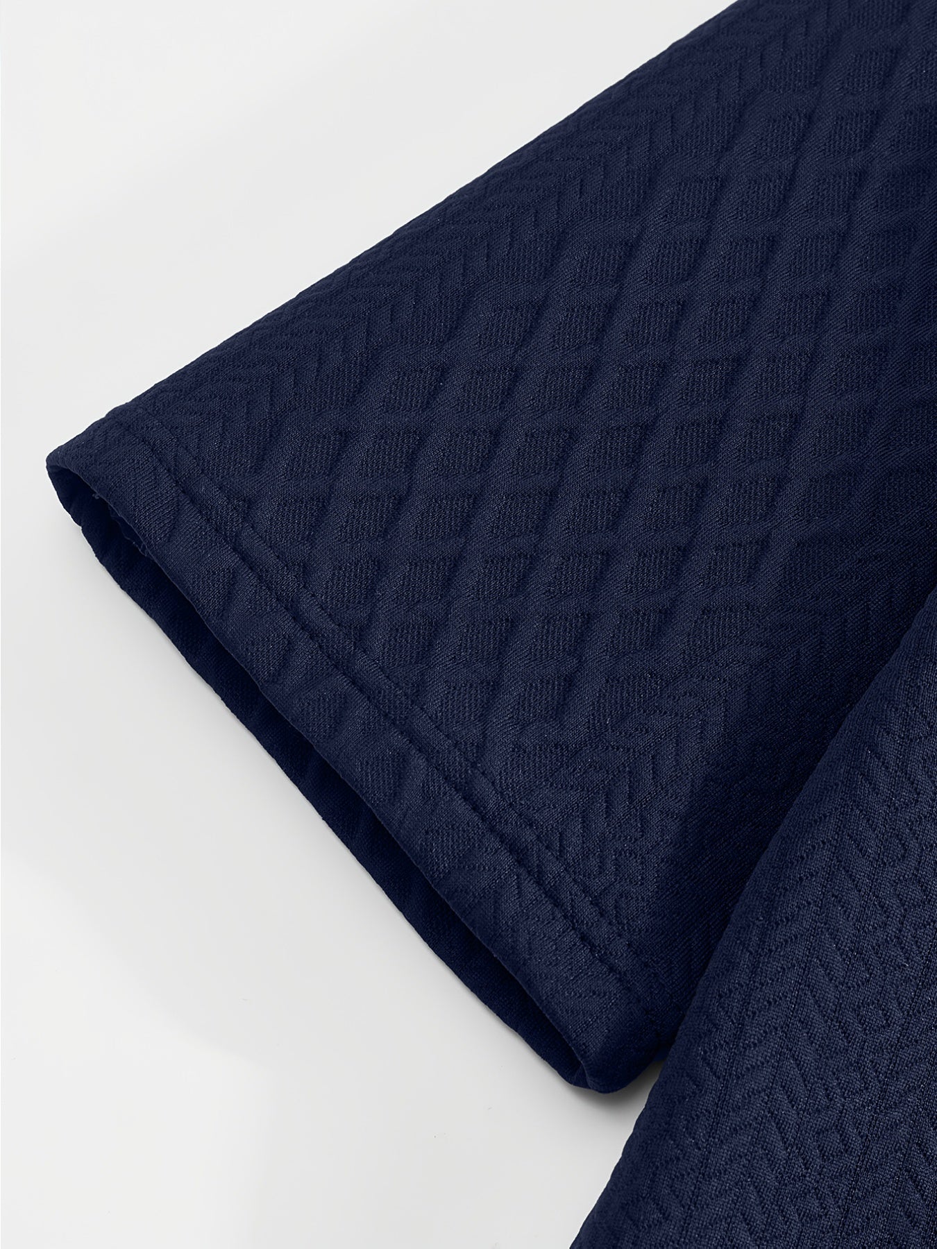 Fashionable and Simple Casual Short-sleeve T-shirt for Daily Commuting and Shopping, a Comfortable and Breathable Top for Men - ayq