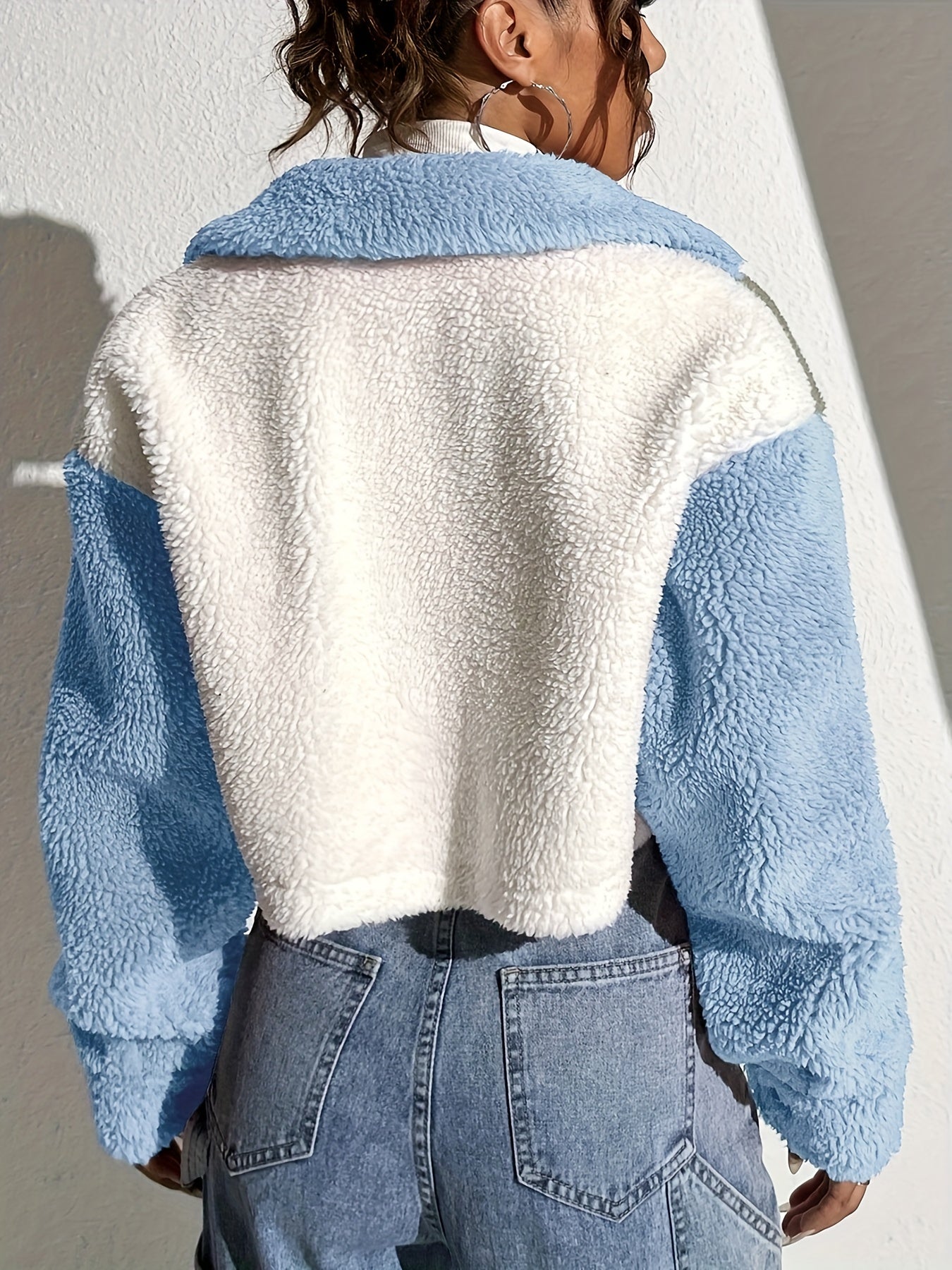 Women'S Elegant Color-Blocked Faux Fur Coat - Chic White & Light Blue Two-Tone Design, Long Sleeve Winter Coat with Belted Waist, Soft Warm Outerwear for Fall/Winter, Versatile Casual to Formal Wear, Ladies Winter Coats, Seas