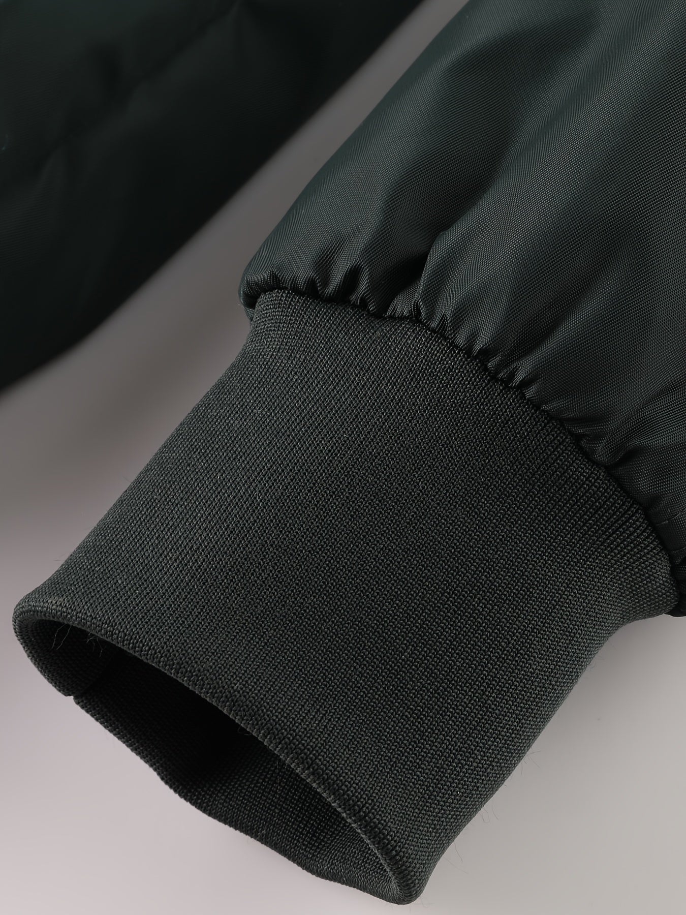 Տղամարդու ձմեռային վերարկու - նոր տաք, գլխարկով բաճկոն՝ ոսկեգույն նախշերով, ազատ չափսի, ցուրտ եղանակի համար նախատեսված ամենօրյա վերնազգեստ, լվացքի մեքենայով լվացվող, հաստ, հարմարավետ փափուկ աստառով