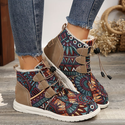 Կանացի հարմարավետ ձմեռային կոշիկներ - Հարմարավետ, սահելով հագնվող, միջին բարձրության կոշիկներ հաստ ներբանով, կլոր քթով, սպիտակ և սև ժանյակավոր դիզայնով - Իդեալական են ցուրտ եղանակի, ձյան և ձմեռային կոշիկների համար: