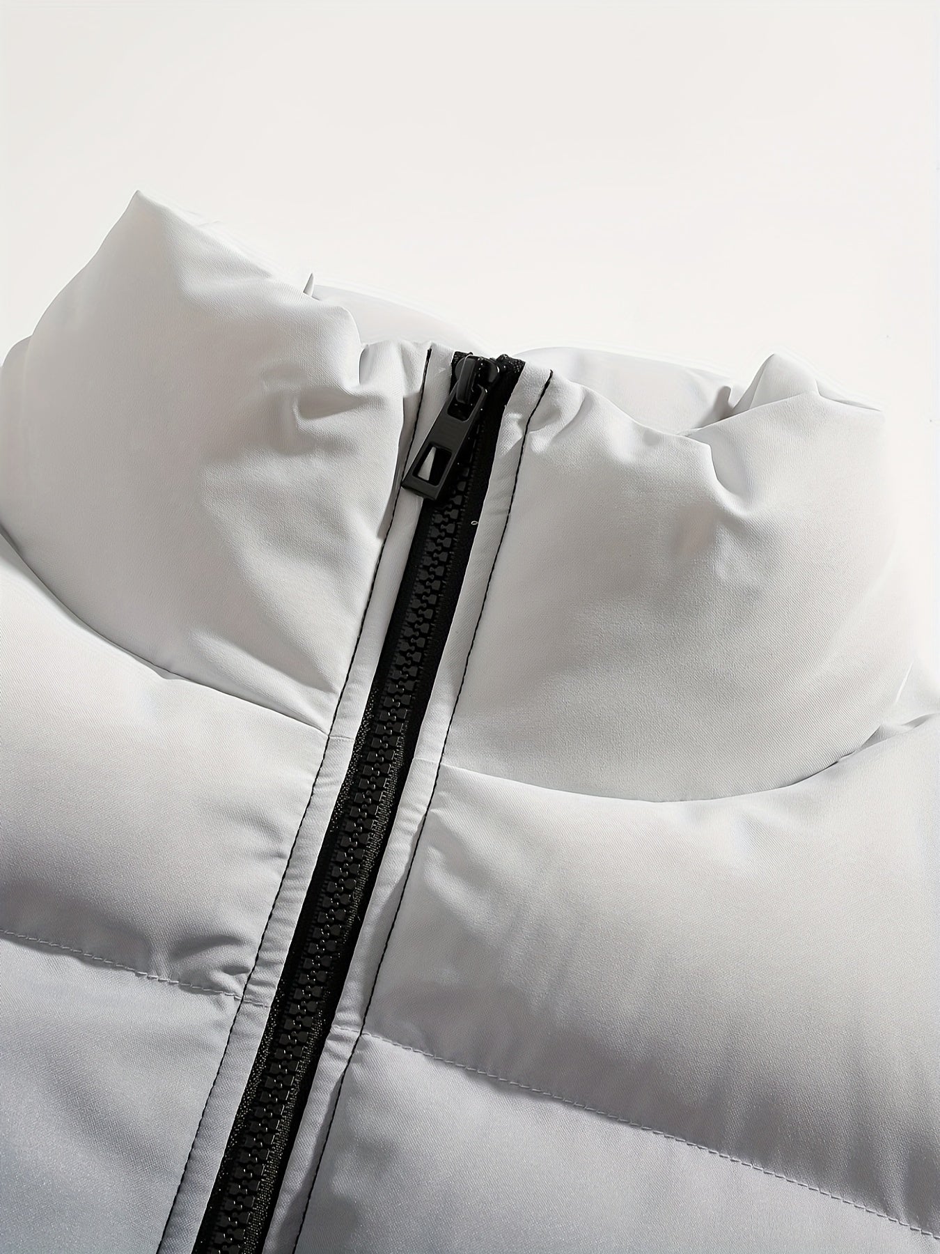 Տղամարդու գունային բլոկներով կարված բաճկոն - հարմարավետ բրդյա ծածկույթով ձմեռային բաճկոն՝ կանգնած օձիքով, կայծակաճարմանդով և բազմաթիվ գրպաններով՝ ամենօրյա հագուստի համար, ձմեռային բաճկոն, հաստ