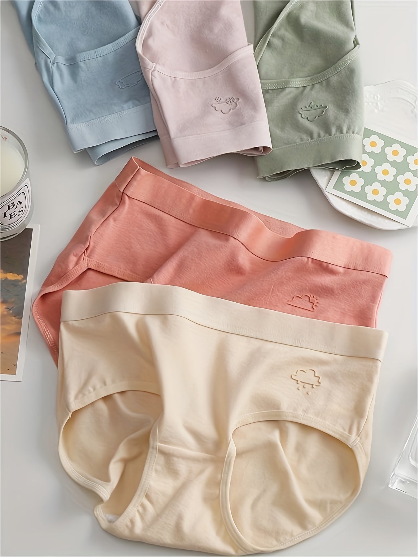 5pcs Solid Briefs, Simple Comfy Breathable Stretchy Intimates Panties, Women's Lingerie & Underwear