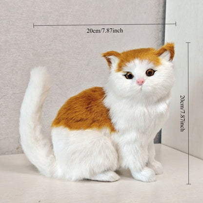 Սիմուլյացիոն կատվի խաղալիքներ՝ հինգ տեսակի կատուներով՝ պարսկական, սև, խայտաբղետ և այլ իրատեսական կենդանիների նախշերով։