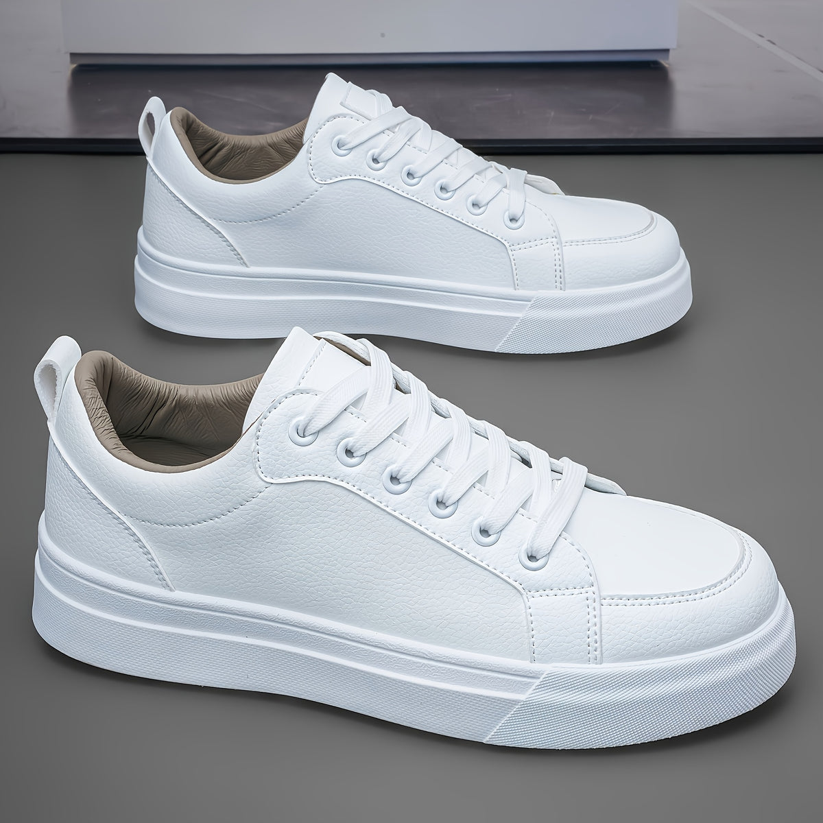 Men's Vintage Low-Top Casual Sneakers with PU Upper