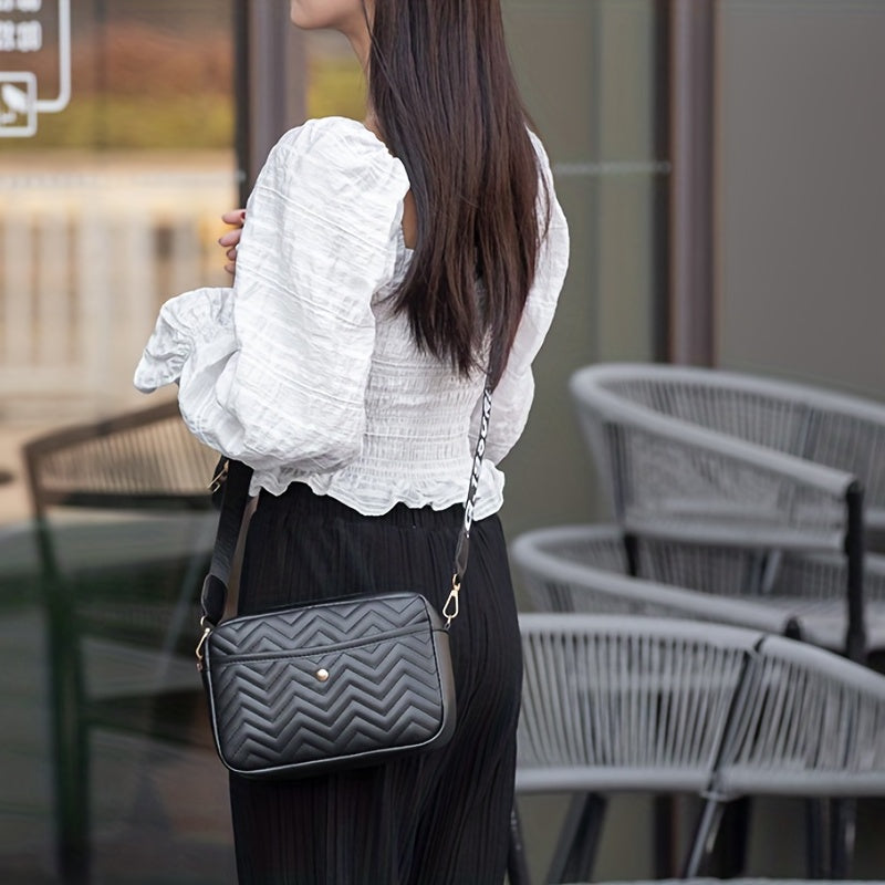 New Quilted Shoulder Bag, Casual Zipper Crossbody Bag, V-Pattern Two Piece Small Square Bag, Shoulder Bag with Zero Wallet, Letter Shoulder Strap, Coin Wallet, Card Bag, Phone Bag, Camera Bag, Lipstick Bag, Key Bag(8.66*5.12*