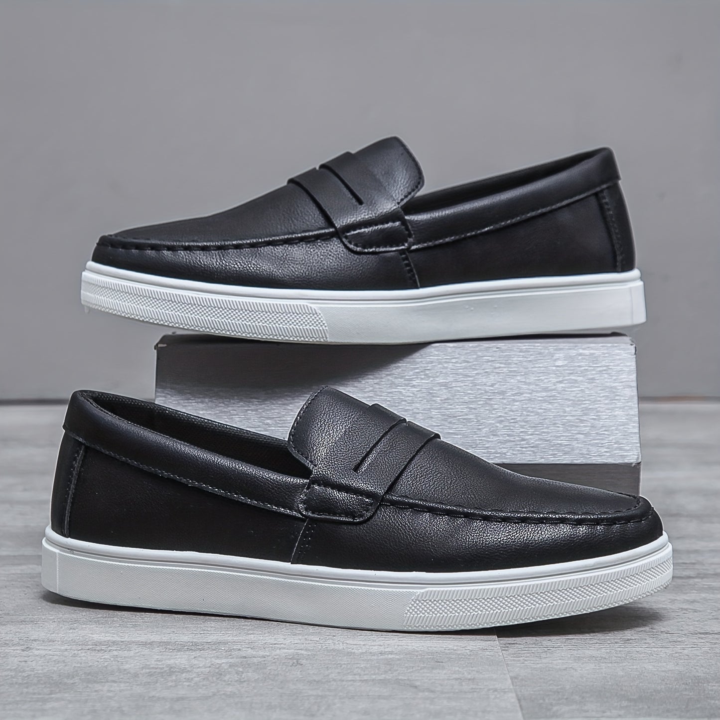 Men's Casual Slip-On Sports Shoes Breathable Low-Top Loafers
