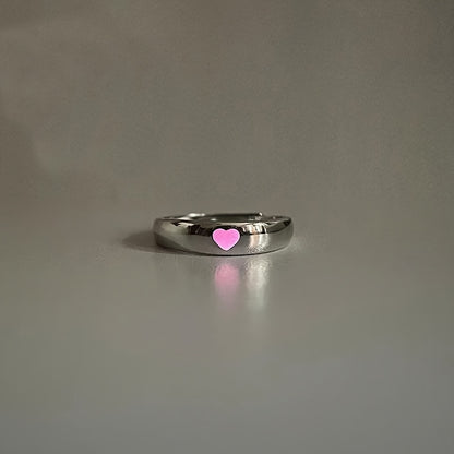 A Pair of Unique Glow-In-The-Dark Heart Rings, Adjustable for Couples, Perfect As a Valentine'S Day Gift for Your Loved One at a Nightclub Party.