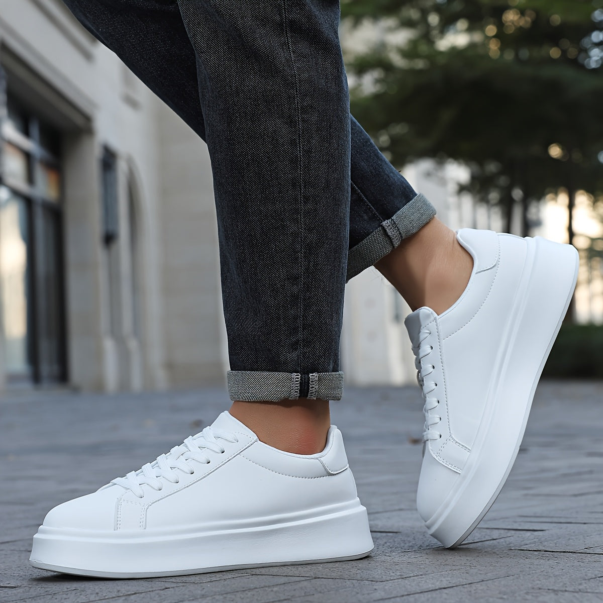 Men's Lightweight Low-Top Skate Shoes with EVA Sole