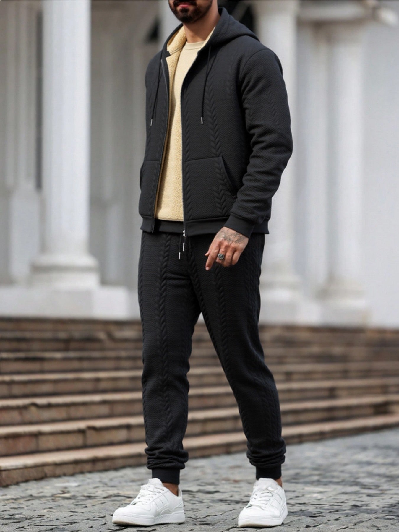 Տղամարդկանց ձմեռային նորաձևության երկմասանոց հավաքածու. Ժակարդե գլխարկով կարդիգան՝ աստառով և երկար տաբատ – իդեալական է աշնան և ձմռան համար, ձմեռային հագուստ տղամարդկանց համար