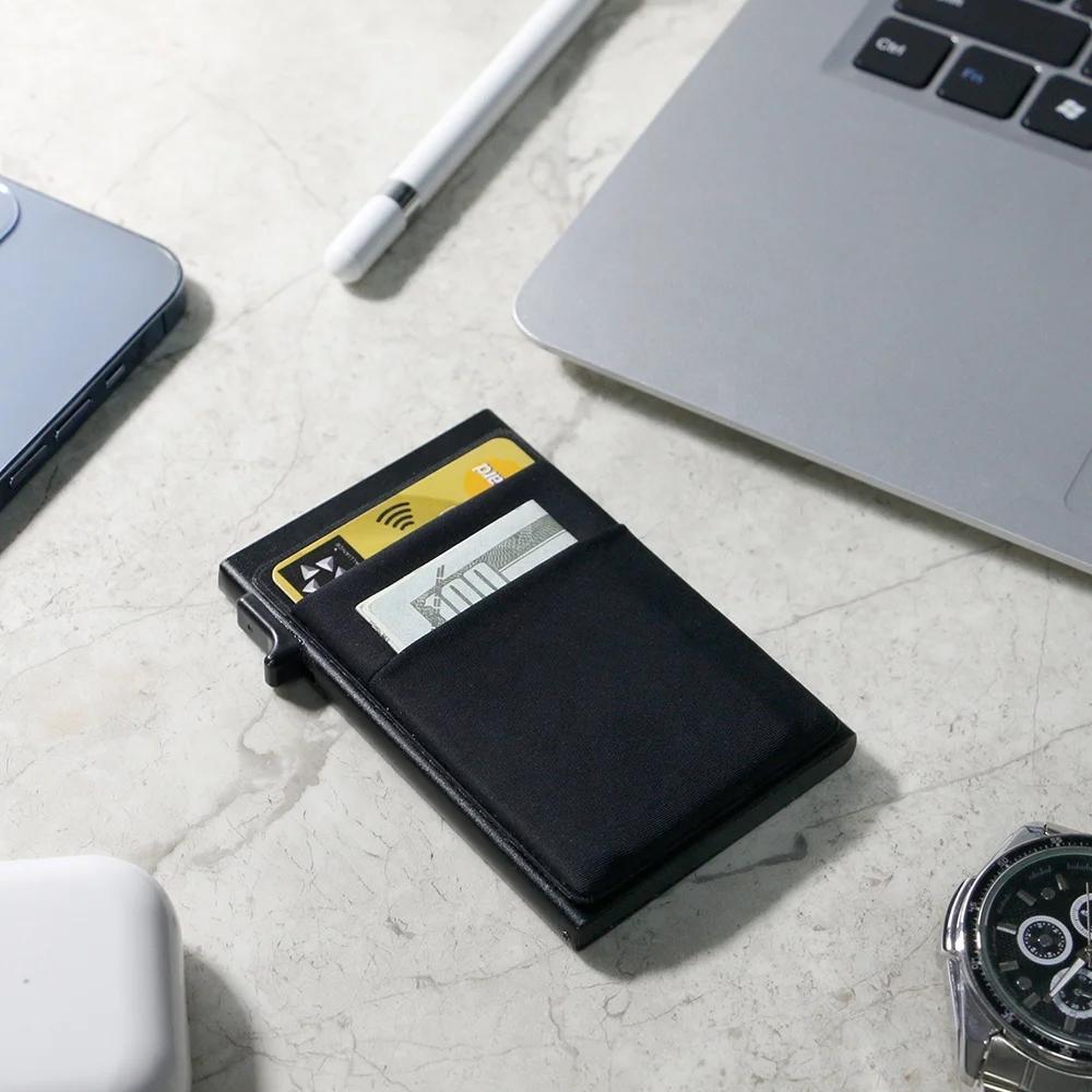 Men's Sleek RFID-Blocking Credit Card Holder with Pop-Up Coin Slot - Aluminum Alloy, Solid Black