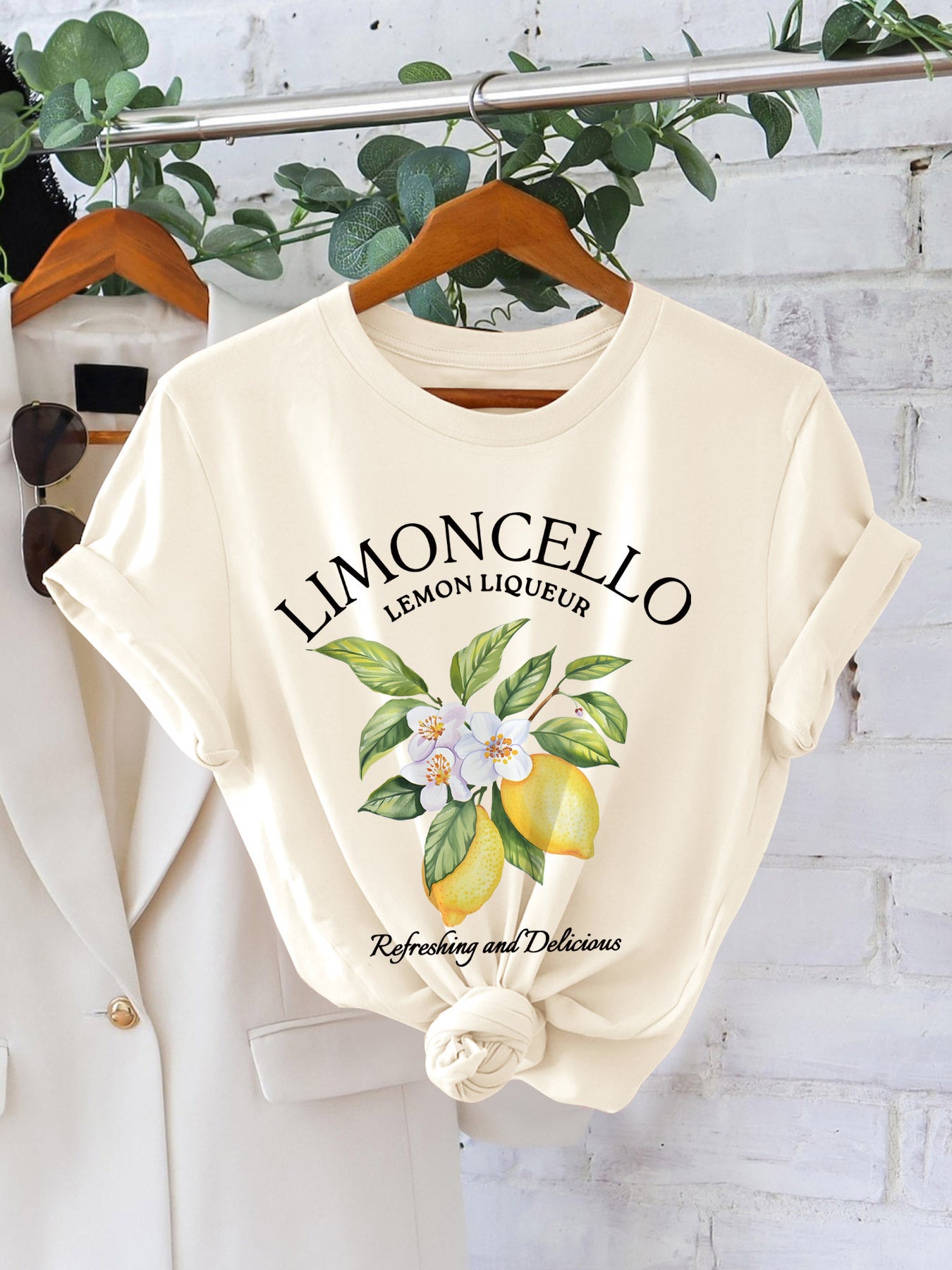Women’s Casual Cotton Graphic Print Crew Neck T-Shirt