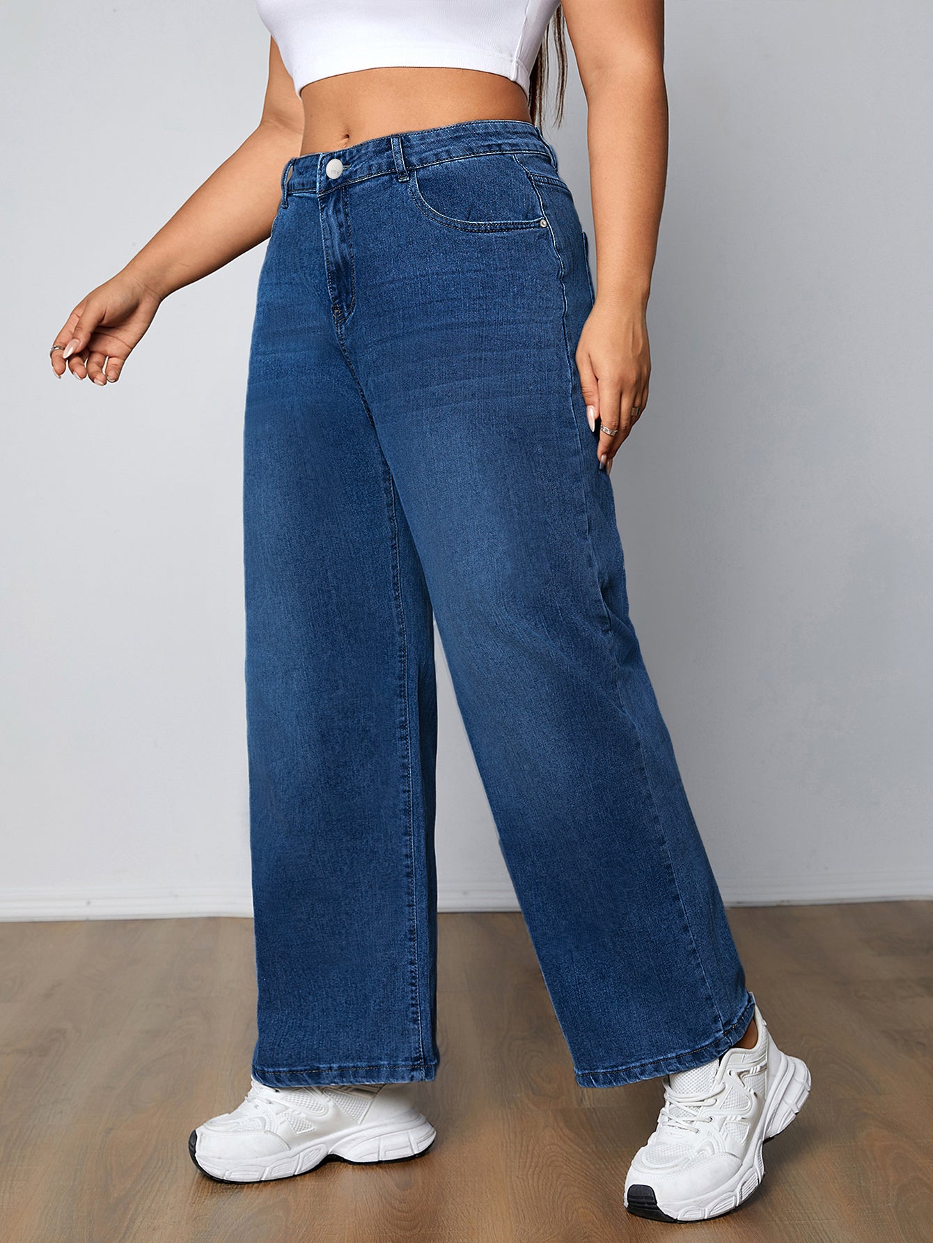 Կանացի Plus Size Casual լվացված կապույտ պարզ կոճակով Fly Բարձր աճ միջին ձգվող ուղիղ ոտքերի ջինսեր