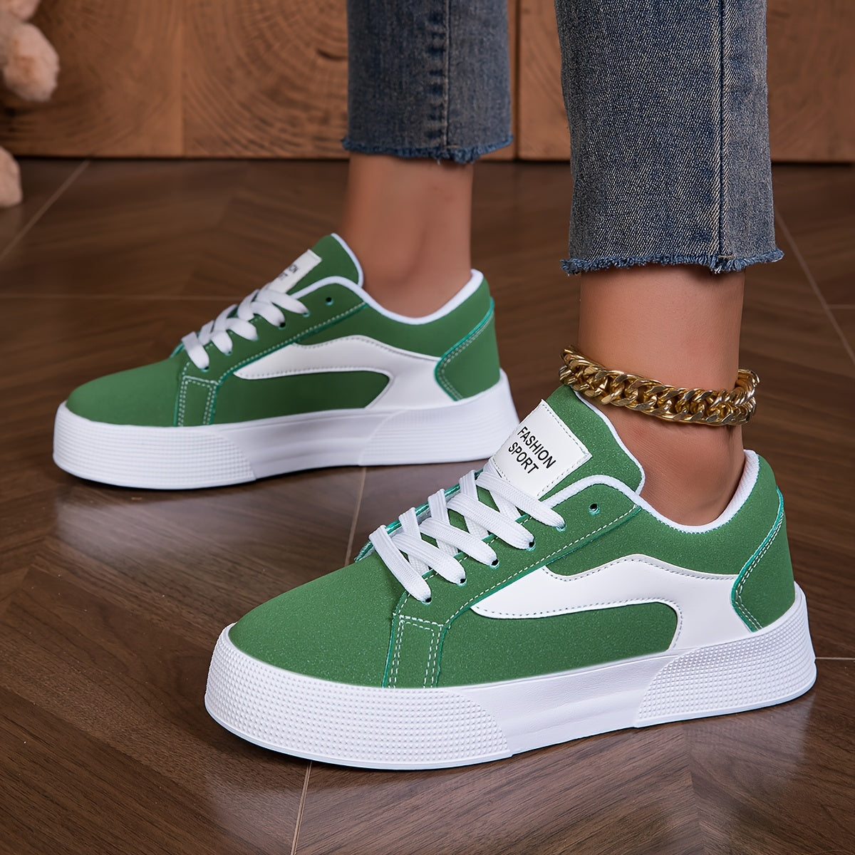 Chic Women's Low-Top Lace-Up Sneakers - Fashionable Colorblock Design, Lightweight & Comfortable Skate Shoes with EVA Sole