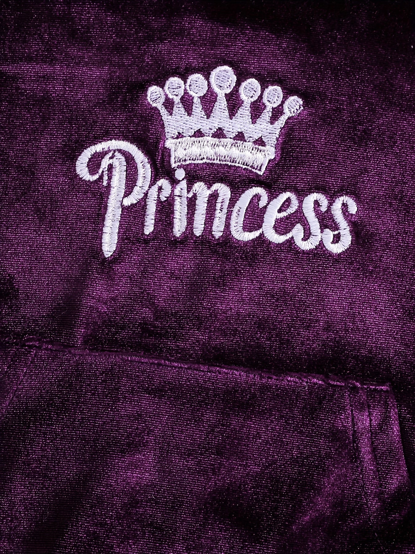 Girls' Long Pants Set, Burgundy Hooded Sweatshirt & Sweatpants, New Autumn Winter Warm Pullover Top, Fabric Two-Piece Set, Princess English Letter Embroidery with Pockets, Festive Holiday Outfit for Baby Girls, Perfect for Ou