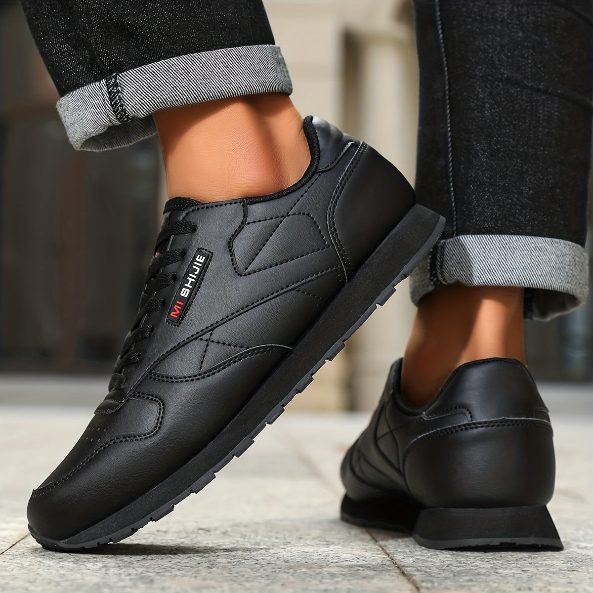 Unisex Vintage Low-Top Casual Sneakers with TPU Sole