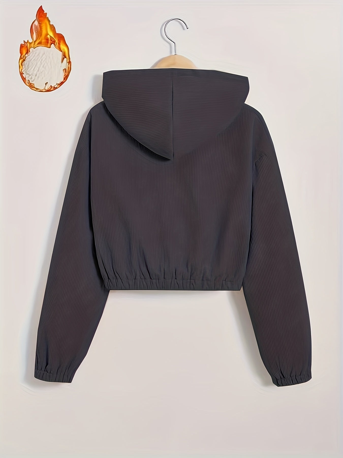 Կանացի սև գլխարկով բաճկոն՝ բրդյա աստառով - Ձմեռային վերարկու՝ ամբողջական կայծակաճարմանդով, առջևի ամբողջական կայծակաճարմանդով փակվող, կայծակաճարմանդով գրպաններ, լվացքի մեքենայով լվացվող արտաքին պատյան