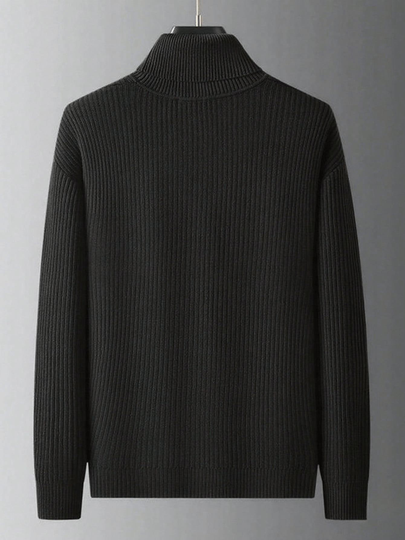A Men'S Turtleneck Sweater Featuring Vertical Stripes, Designed for a Slim Fit with a Soft And Skin-Friendly Texture. The Textured Design Offers a Neat Appearance Without Being Cumbersome. This Style Is Suitable for Various O