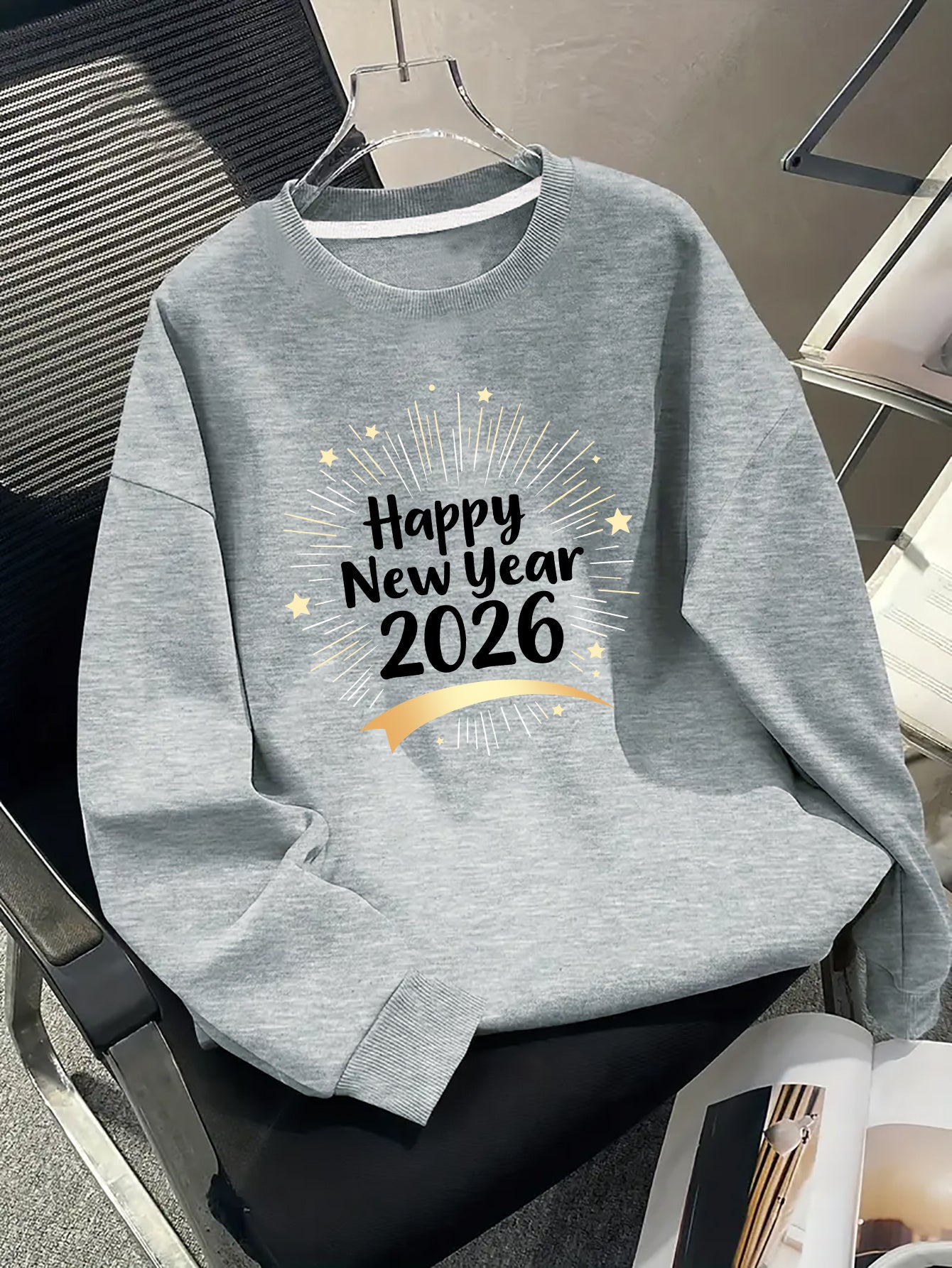 Men's Happy New Year 2026 Print Round Neck Sweater - Casual Long Sleeve Pullover with Chinese/English Lettering, Machine Washable Winter Sweaters for Parties, Daily Wear & New Year Gifts (Happy 2026 Design)