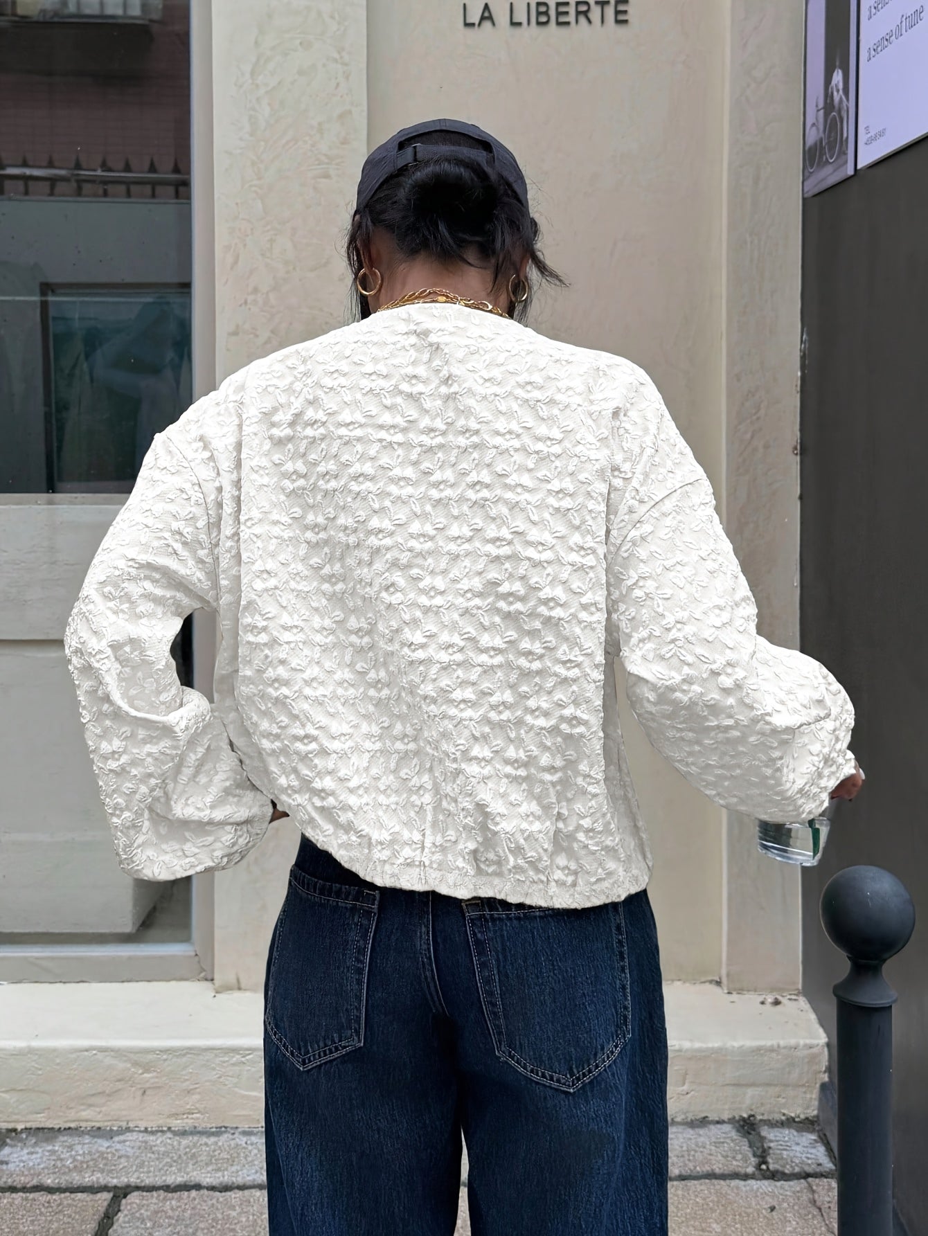 Միագույն կայծակաճարմանդով առօրյա բաճկոն