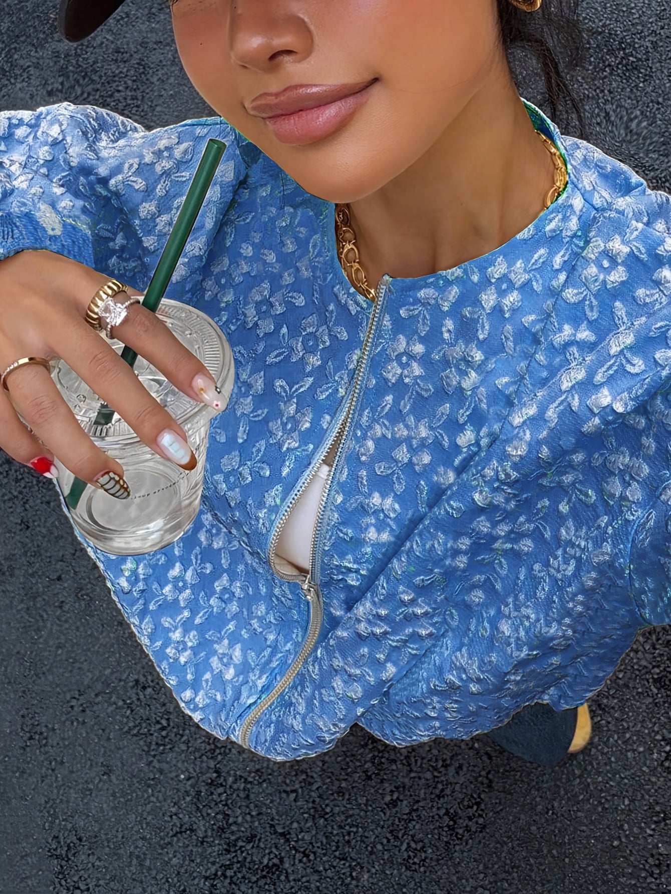 Միագույն կայծակաճարմանդով առօրյա բաճկոն