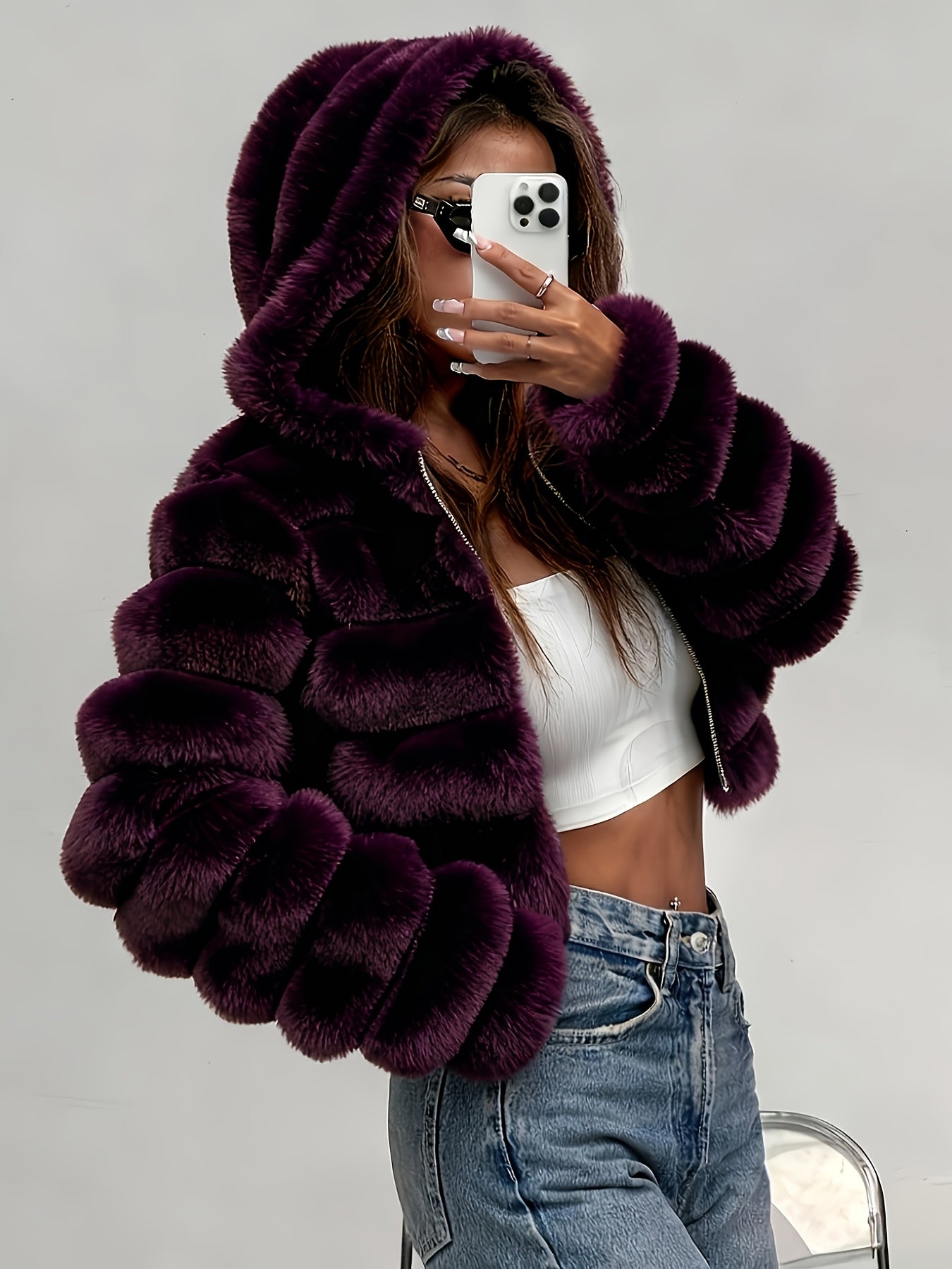 Elegant Women's Short Hooded Plush Coat for Fall/Winter