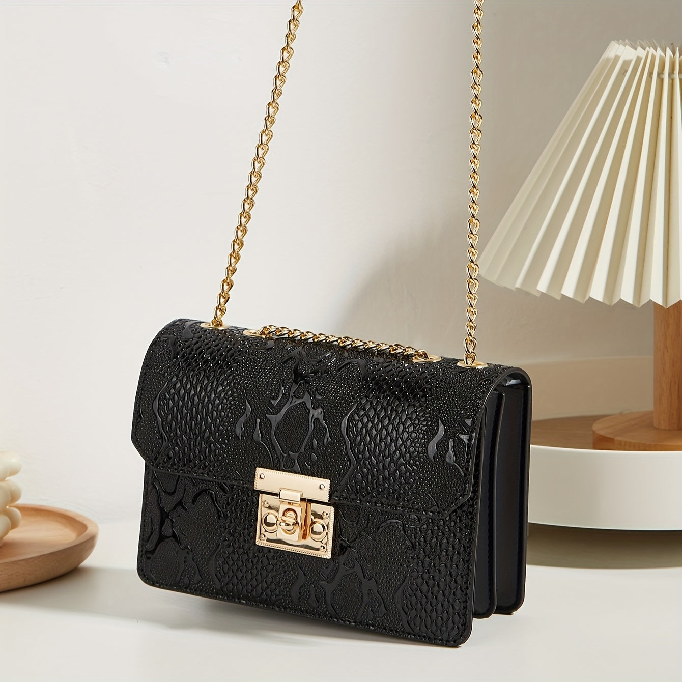 Կանացի վինտաժային սինթետիկ կաշվից ձեռքի և խաչաձև պայուսակ - փոքր գողության համար նախատեսված դրամապանակ՝ անջատվող շղթայական ժապավենով և ճարմանդով փակվող, փոքր ձեռքի պայուսակ՝ հարմար ճանապարհորդությունների, երեկոյան միջոցառումների համար