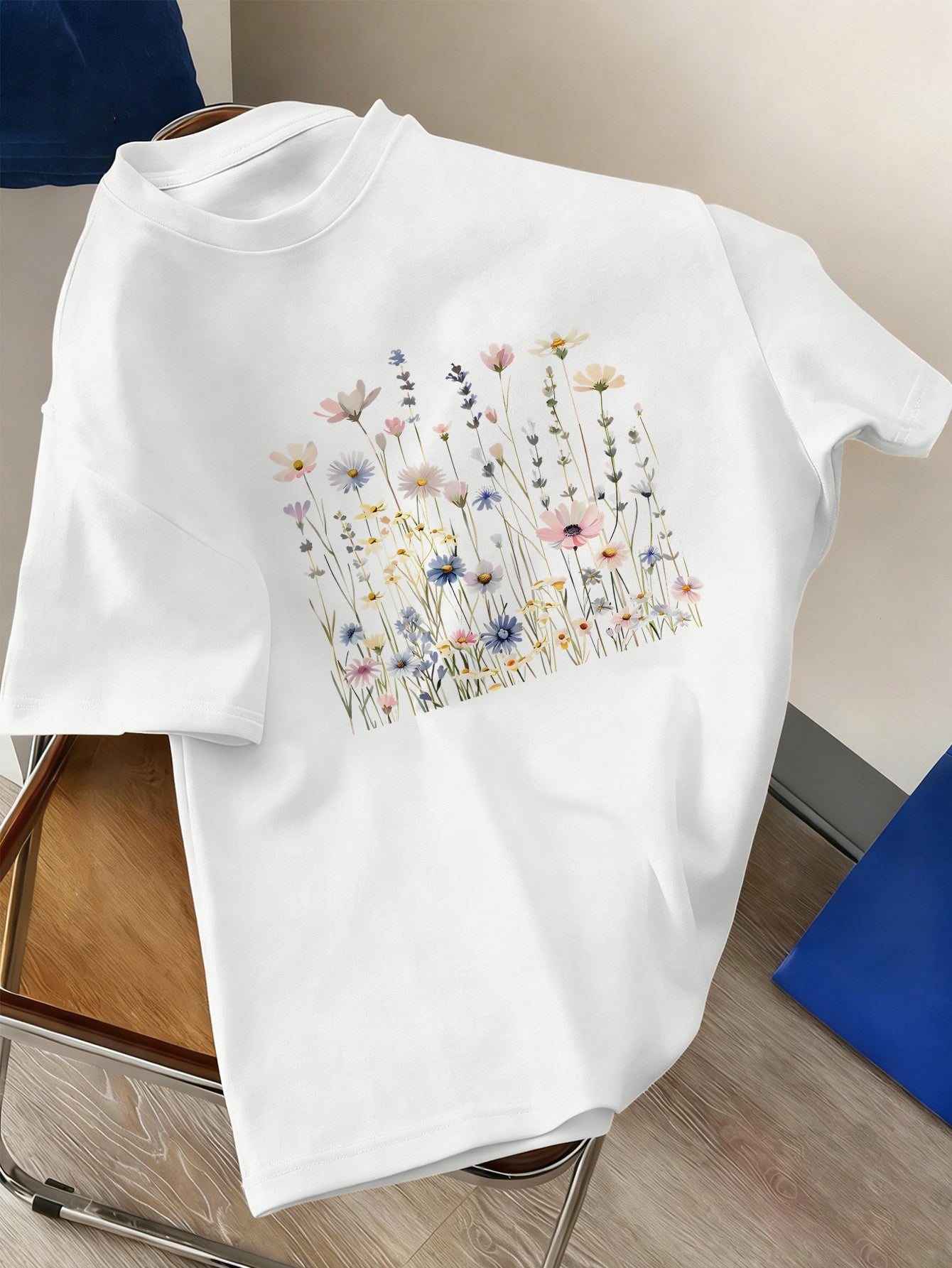 Women’s Cotton Crew Neck T-Shirt with Geometric Wildflower Print