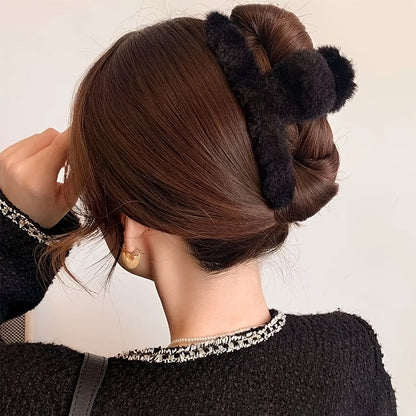 Set of Plush Large Hair Clips for Elegant & Minimalist Styles