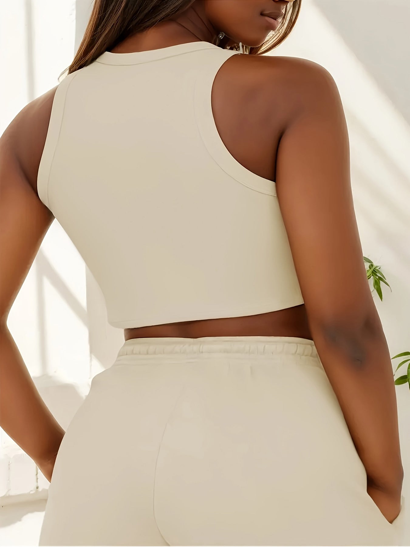 Women’s Casual Sleeveless Crop Top & High-Waisted Shorts Set