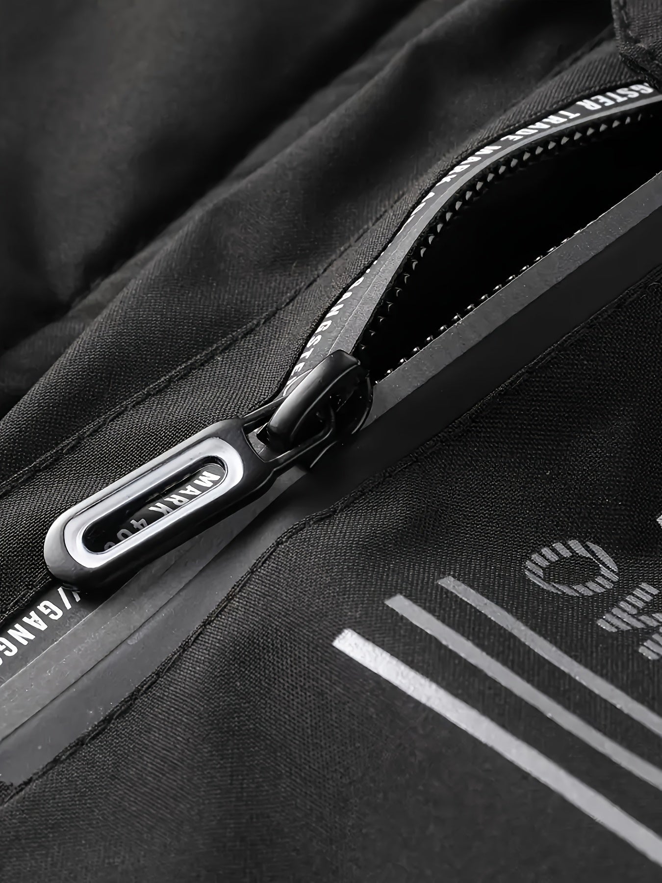 Men's Thermal Fleece-Lined Parka Jacket - Casual Outdoor Hooded Coat with Multiple Pockets, Detachable Bomber Style for Winter Adventures