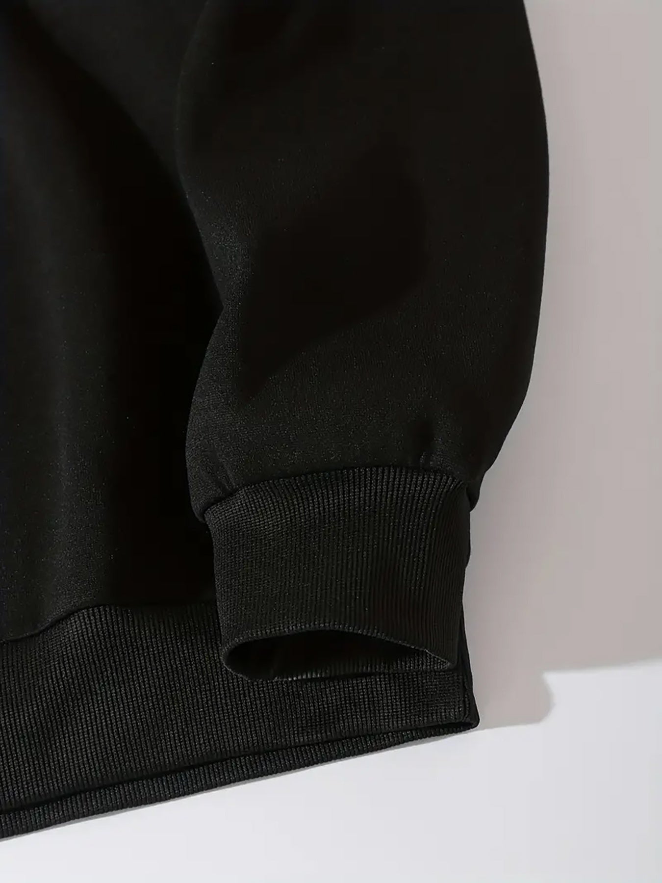 Women's Fleece-Lined Round Neck Pullover Sweatshirt - "JESUS" Christmas Print, Comfortable Loose Fit for All Seasons, Festive Holiday Design Casual Top