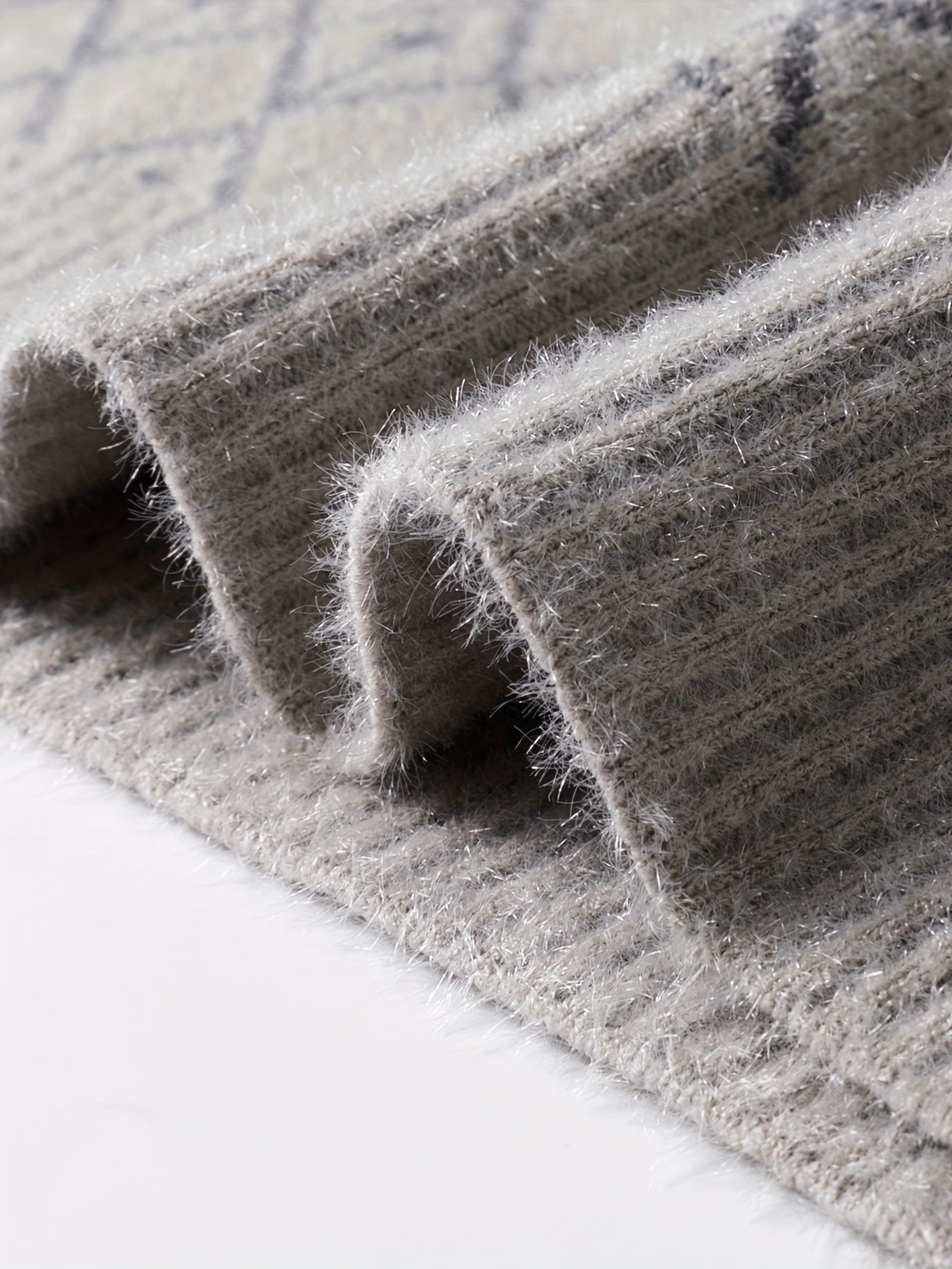 Նոր աշնանային և ձմեռային տղամարդկանց ոճային սվիտեր, բազմակողմանի վերնազգեստի կամ շերտավոր կրելու համար, պատրաստված բարձրորակ հաստ գործվածքից