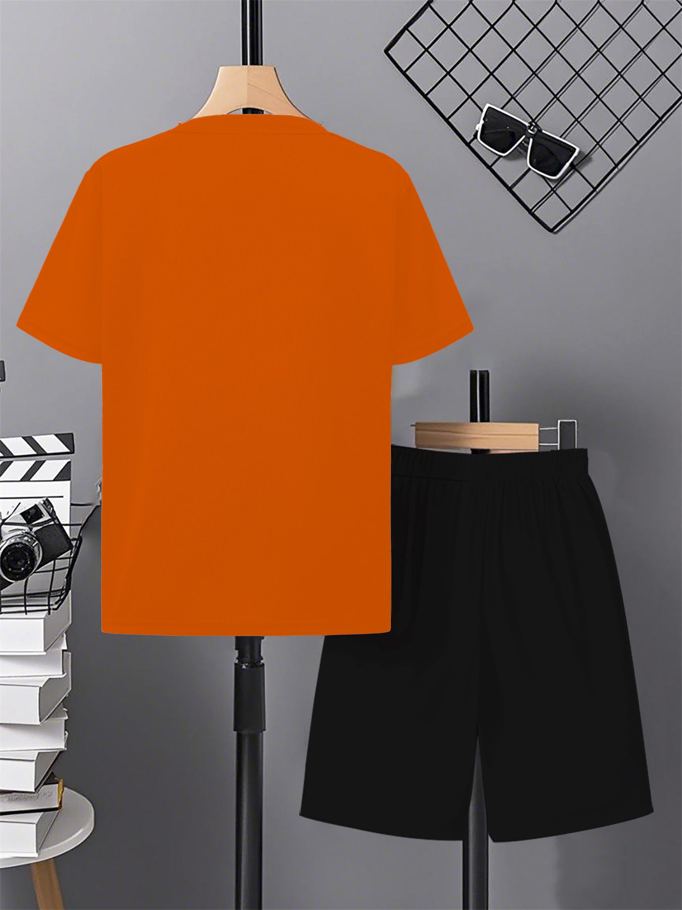 Boys' Casual Short Sleeve & Shorts Set with Geometric Print