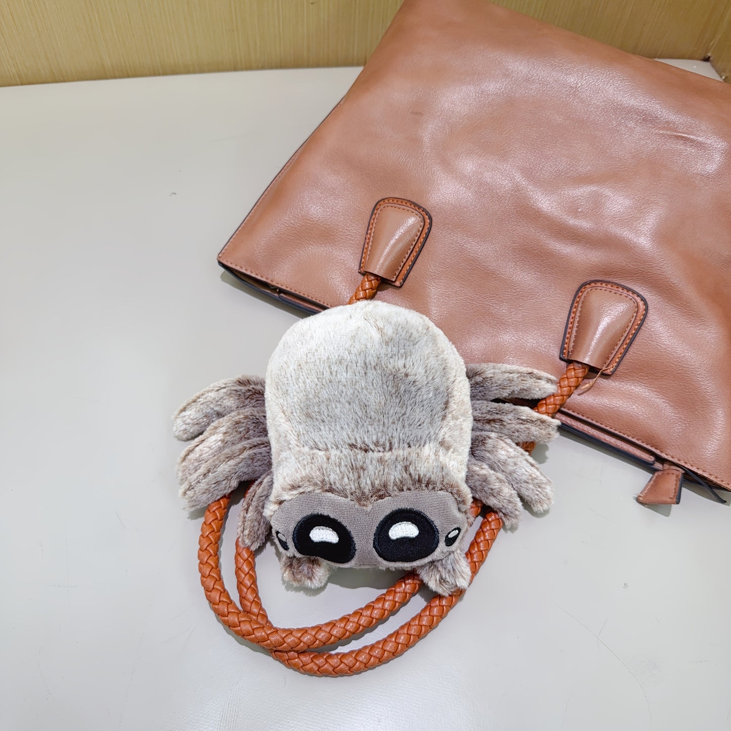 1pc 1pcs Anime/Movie/Video Game Plush Toy Suitable for - Soft Cuddly Collectible Figure, Iconic Stuffed for Bedtime & Gifts