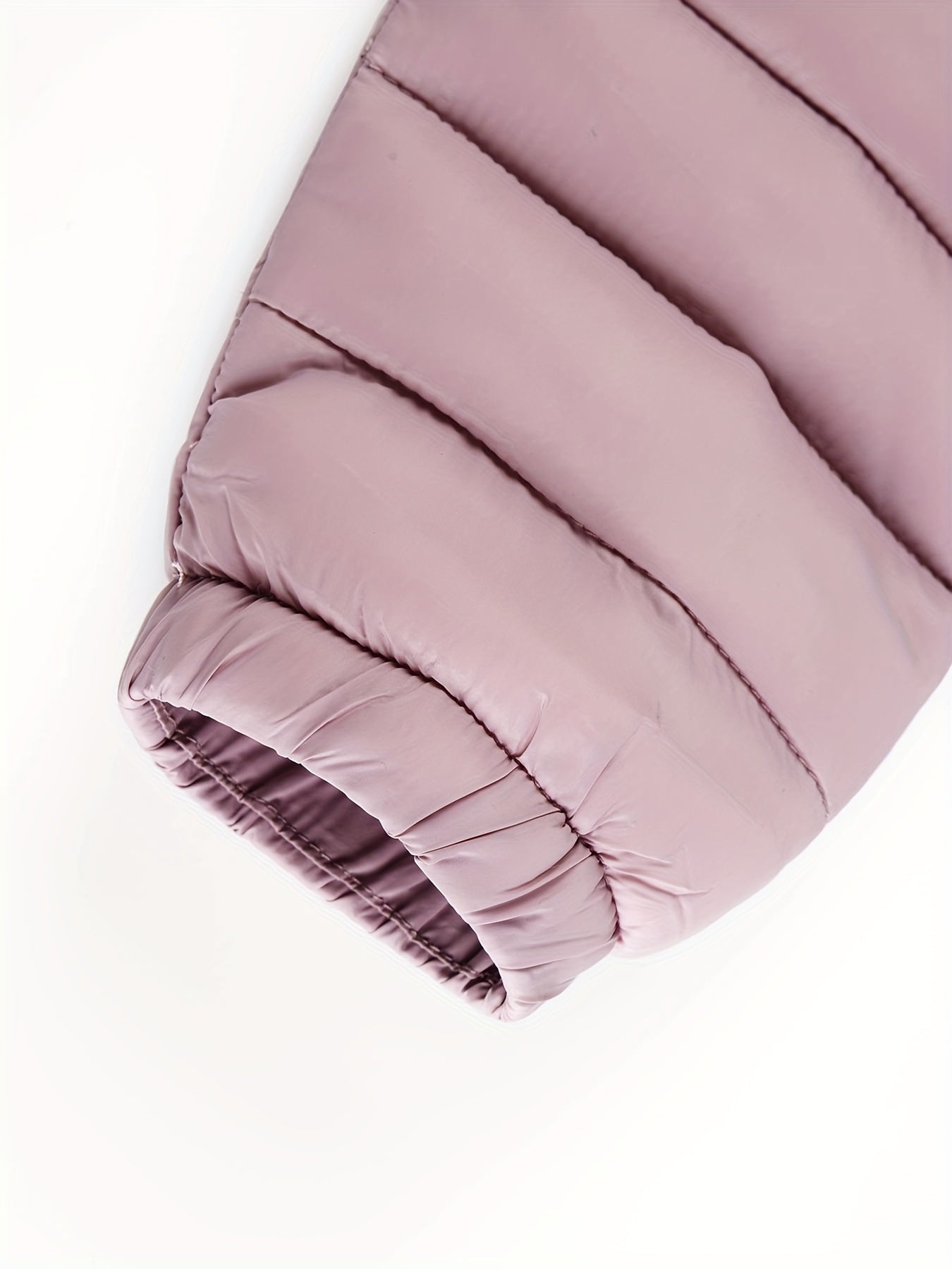 Կանացի թեթև, սև, գլխարկով ձմեռային բաճկոն՝ գրպաններով - Էլեգանտ երկար թևքերով վերնազգեստ, նեյլոնե նյութ, կայծակաճարմանդով դիզայն, իդեալական է առօրյա կամ ճանապարհորդության համար, ձմեռային վերարկուներ