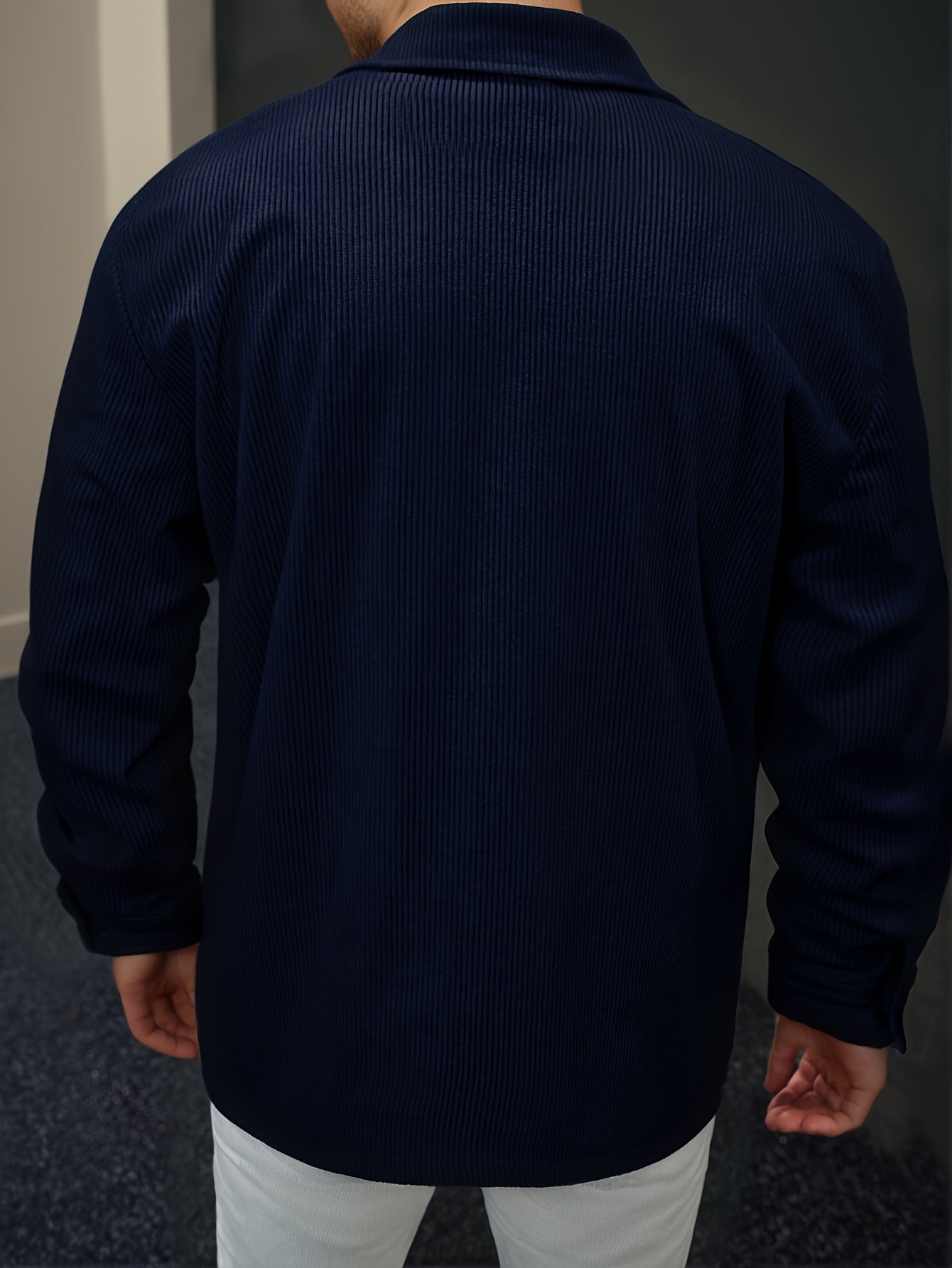 Men'S Long-Sleeve Business Casual Shirt in Lightweight Fabric for Spring And Summer, Featuring a Wrinkle-Resistant And Easy-Care Design.