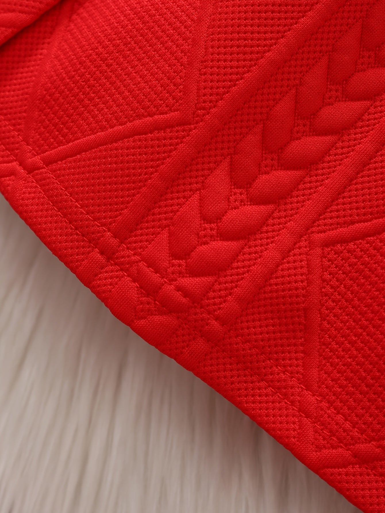 1 հատ նորաձև, միակուրծք, ժապավենաձև, սպիտակ օձիքով զգեստ աղջիկների համար, կարմիր Սուրբ Ծննդյան և Նոր տարվա մանկական հանդերձանք