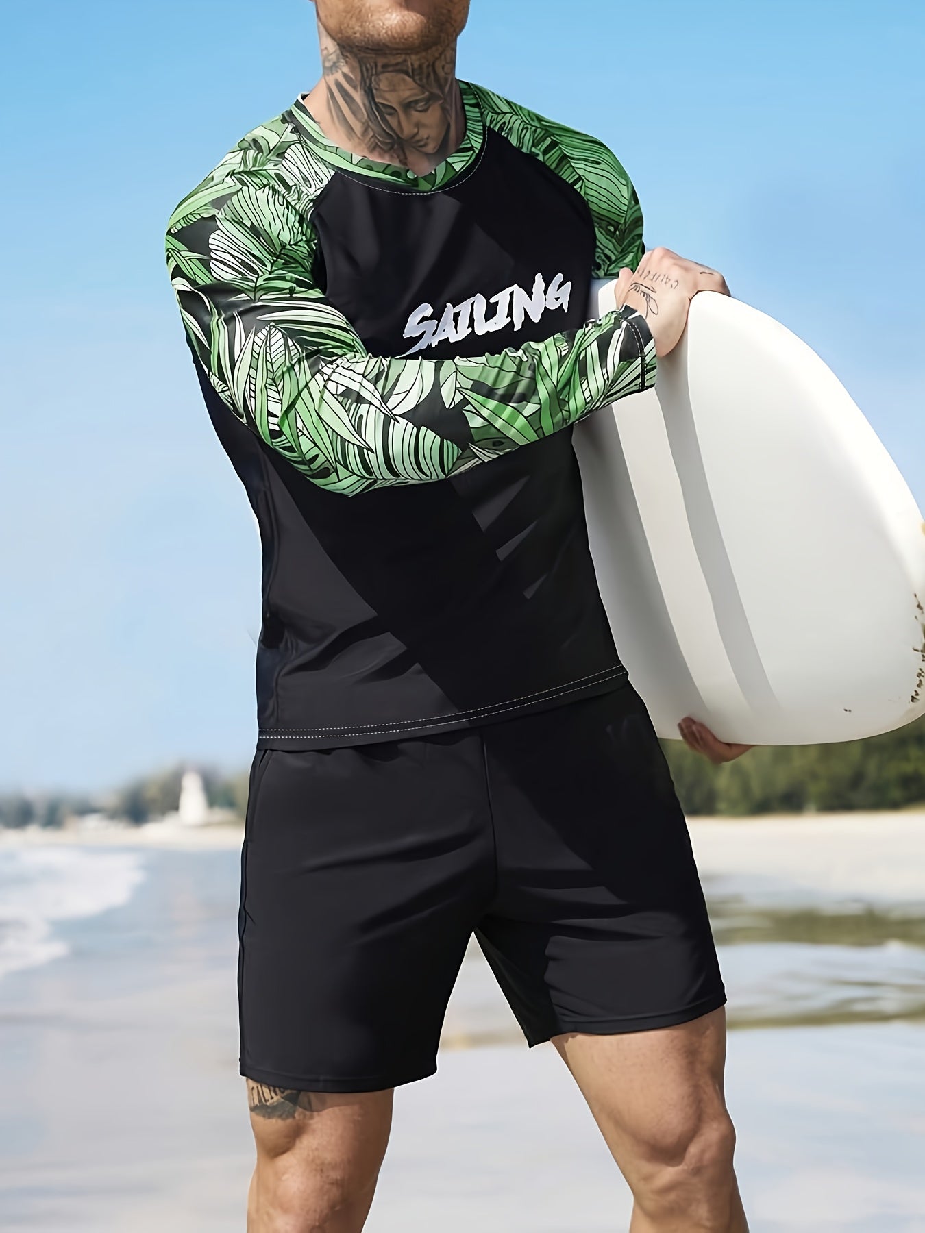 Men's Long Sleeve Rash Guard with Geometric Pattern, Athletic Swimwear