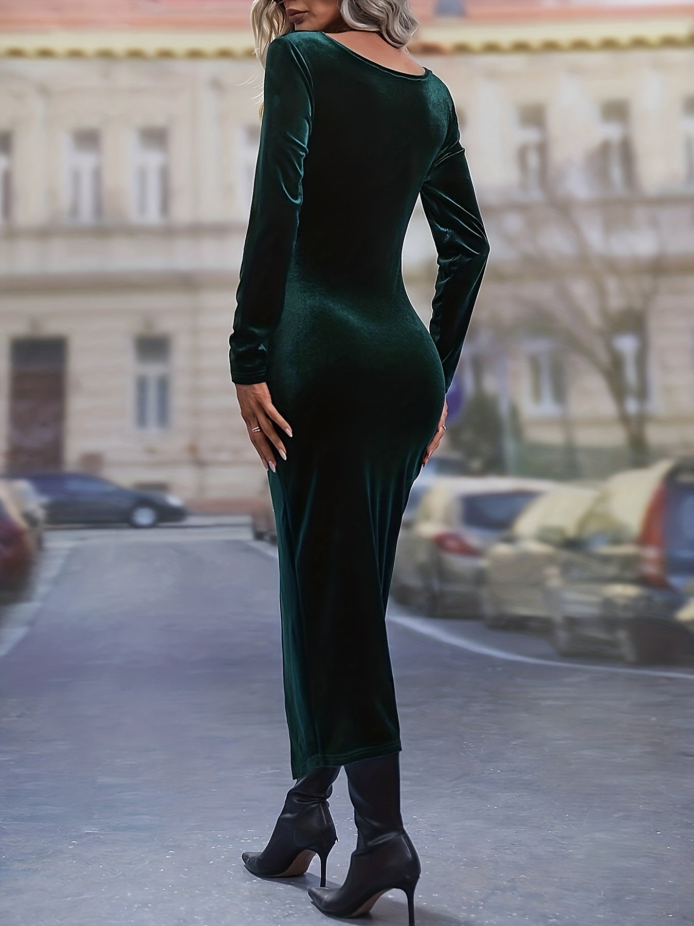 Elegant Velvet Long Sleeve Dress | Comfortable Crew Neck with Side Ruching and Slit, Bodycon Fit, Perfect for Fall/Winter