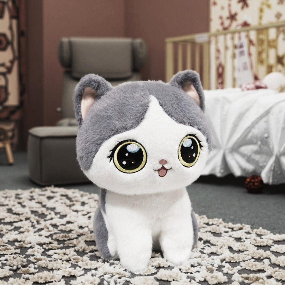 Նոր խելոք մուլտֆիլմային փափուկ խաղալիք փոքրիկ կատվի տեսքով, հասանելի է մոխրագույն և սև ոճերով, կատարյալ է որպես տոնական նվեր, նվեր, Սուրբ Ծննդյան անակնկալ, Շնորհակալության օրվա նվեր, ընկերոջ նվեր, տոնական նվեր, օրվա նվեր, զույգի նվեր, Սուրբ Վալենտինի օր: