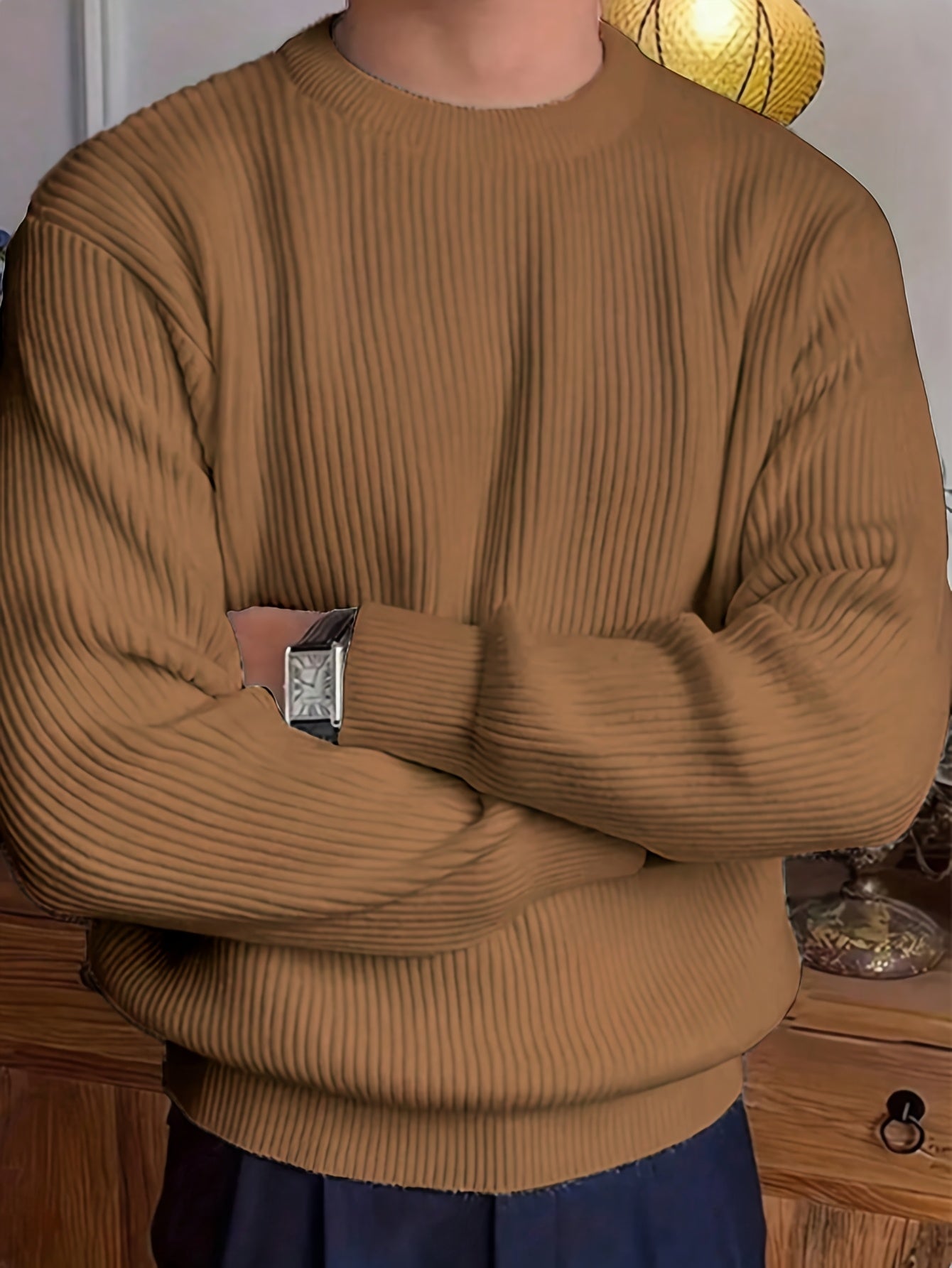 Տղամարդկանց պարզ, նորաձև միագույն երկար թևքով սվիտեր՝ հարմար աշնանային և ձմեռային սեզոնի համար, բազմակողմանի տրիկոտաժե վերնաշապիկ