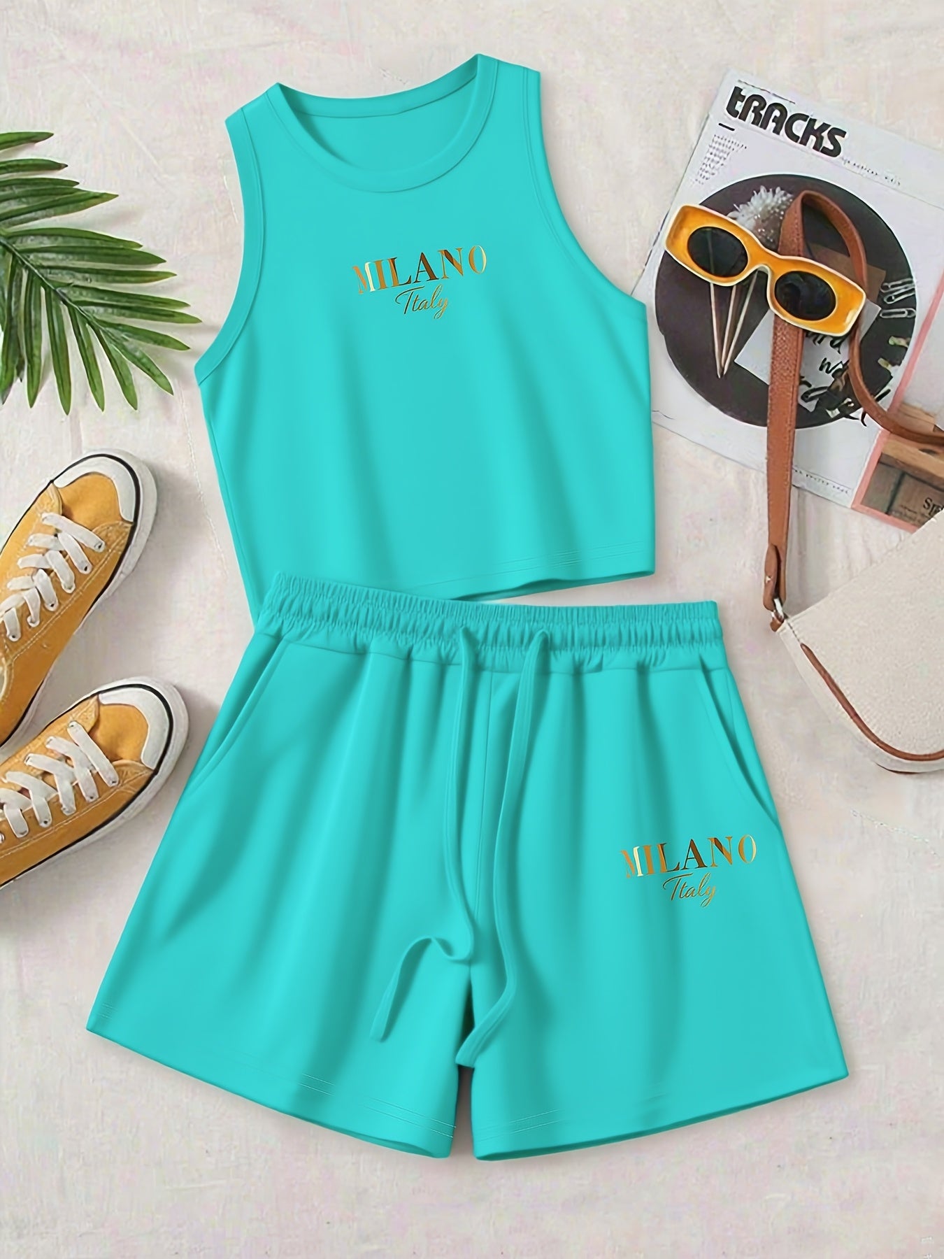 Casual Women's Two-Piece Suit with Graphic Print Vest & Shorts