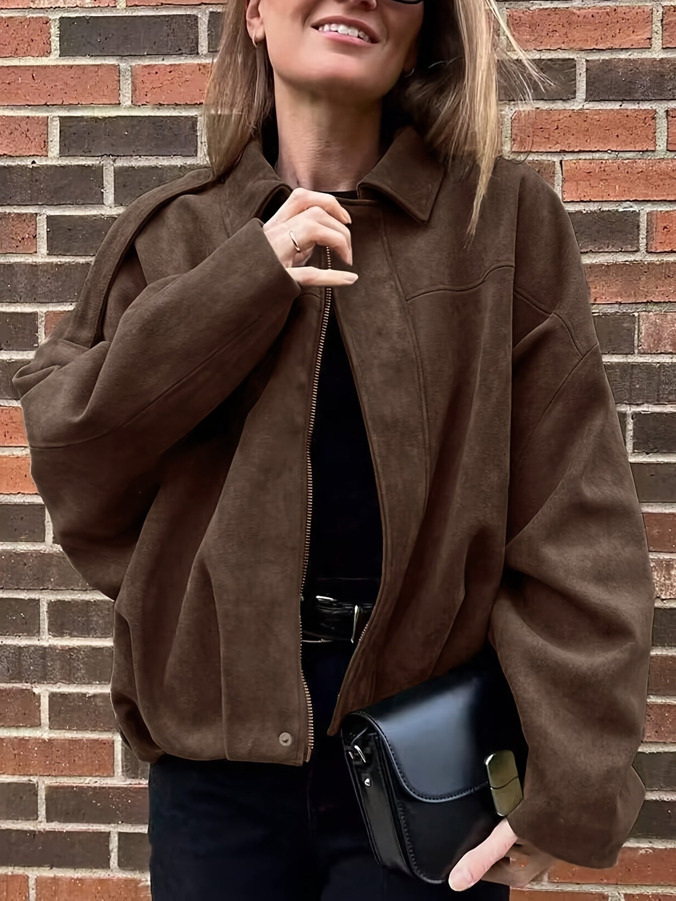 Կանացի վինտաժային բոմբեր բաճկոն - ազատ չափի երկար թևքով, կայծակաճարմանդով և իջեցված ուսերով, շագանակագույն առօրյա վերնազգեստ աշուն/ձմեռ համար, չձգվող գործվածք, իդեալական է առօրյա հագուստի համար, աշուն-ձմեռ բաճկոն | Վինտաժային բոմբեր ոճ | Zipp