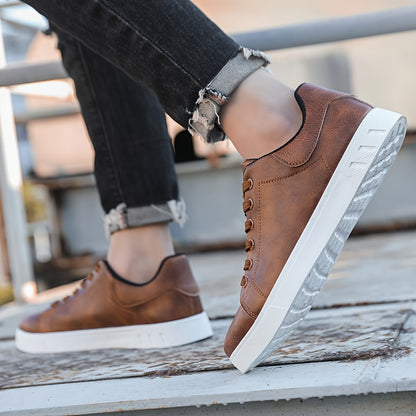Men's Casual Low-Top Sports Shoes with Strong Grip for All Seasons