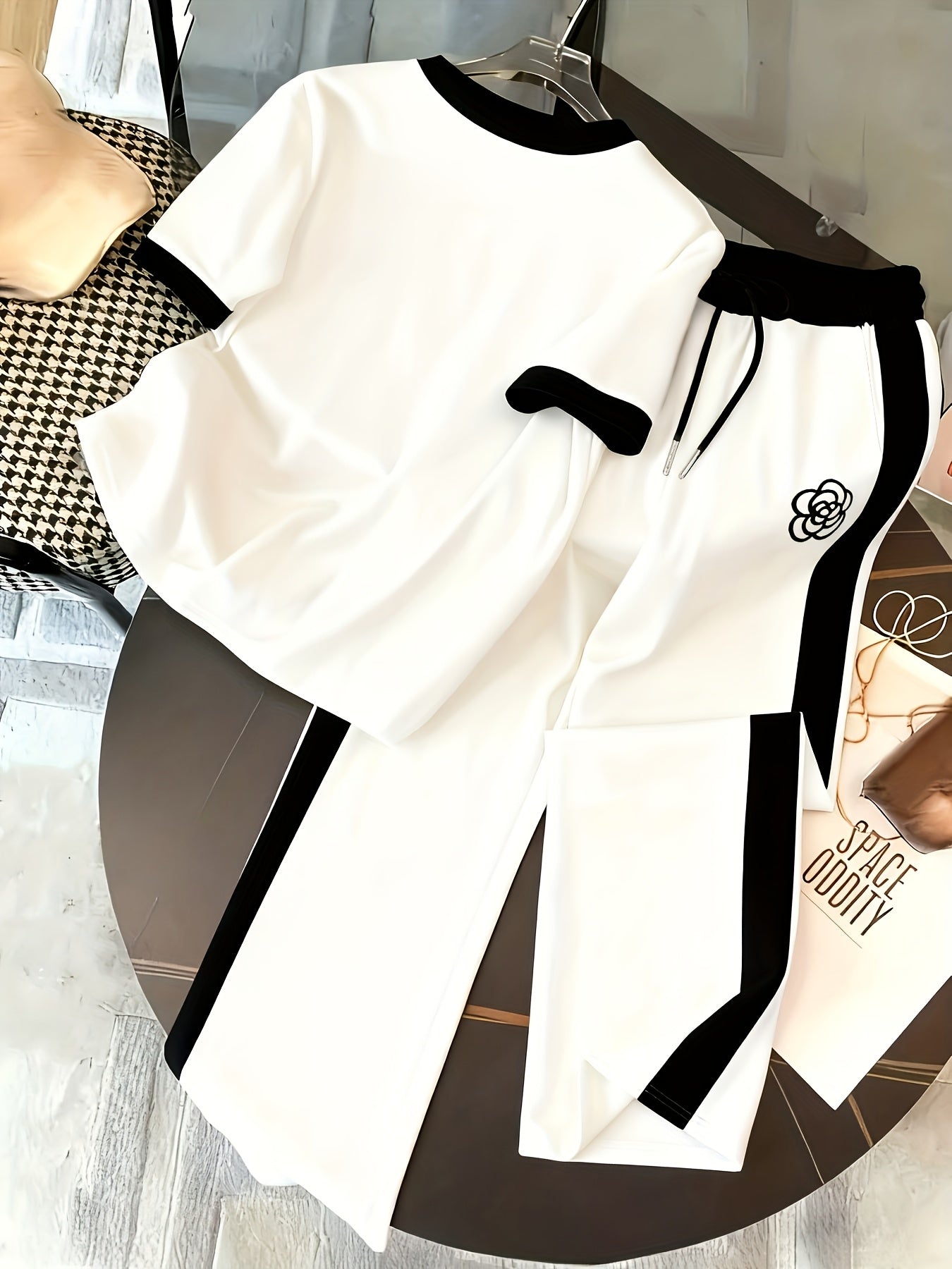 Women's Casual Color Block 2-Piece Suit with Lightweight Pants