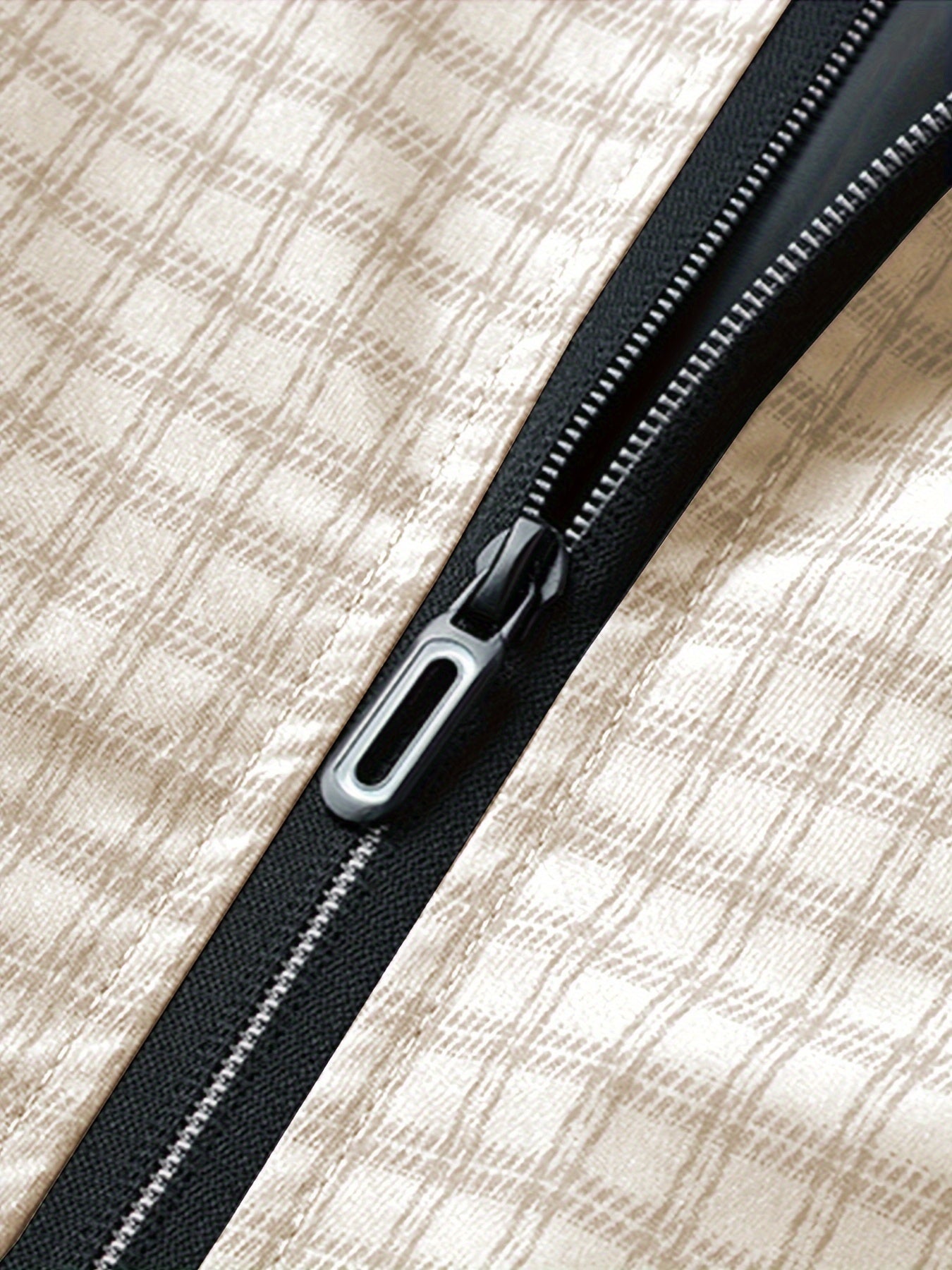 Men's Casual Outdoor Jacket - Spring/Fall Softshell Jacket with Checkered Pattern, Long Sleeves, and Zipper Closure