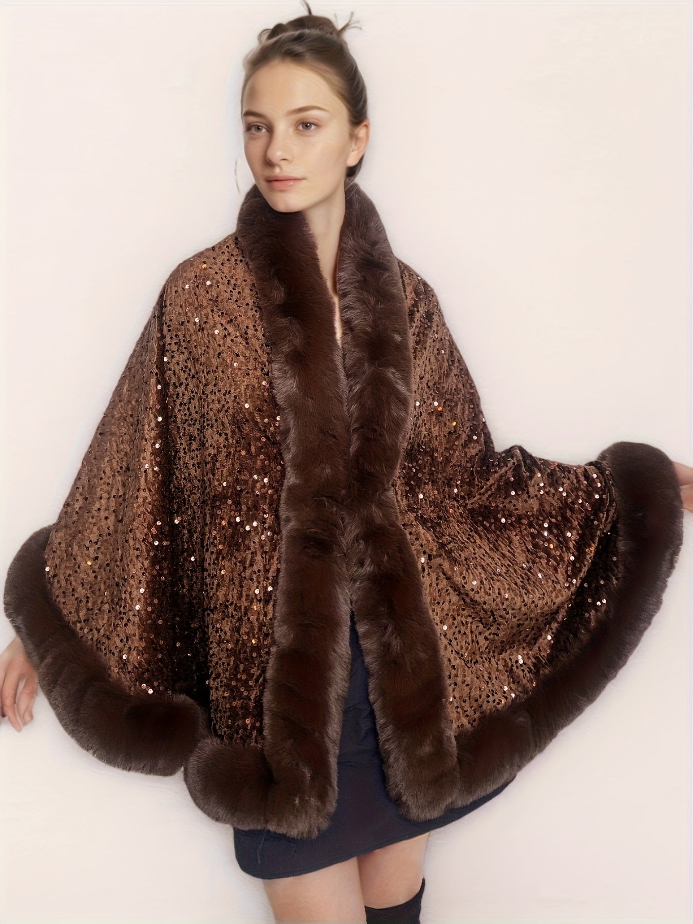 Մեծ չափսի կանացի էլեգանտ շալ-թիկնոց-պոնչո - շքեղ շագանակագույն թիկնոց՝ փայլուն հմայքով, խիտ ձմեռային վերարկու երեկույթների, պաշտոնական միջոցառումների համար՝ չձգվող գործվածք, հեշտ խնամվող էլեգանտ փաթաթան ամենօրյա հատուկ առիթների համար, երեկույթի հագուստ, C